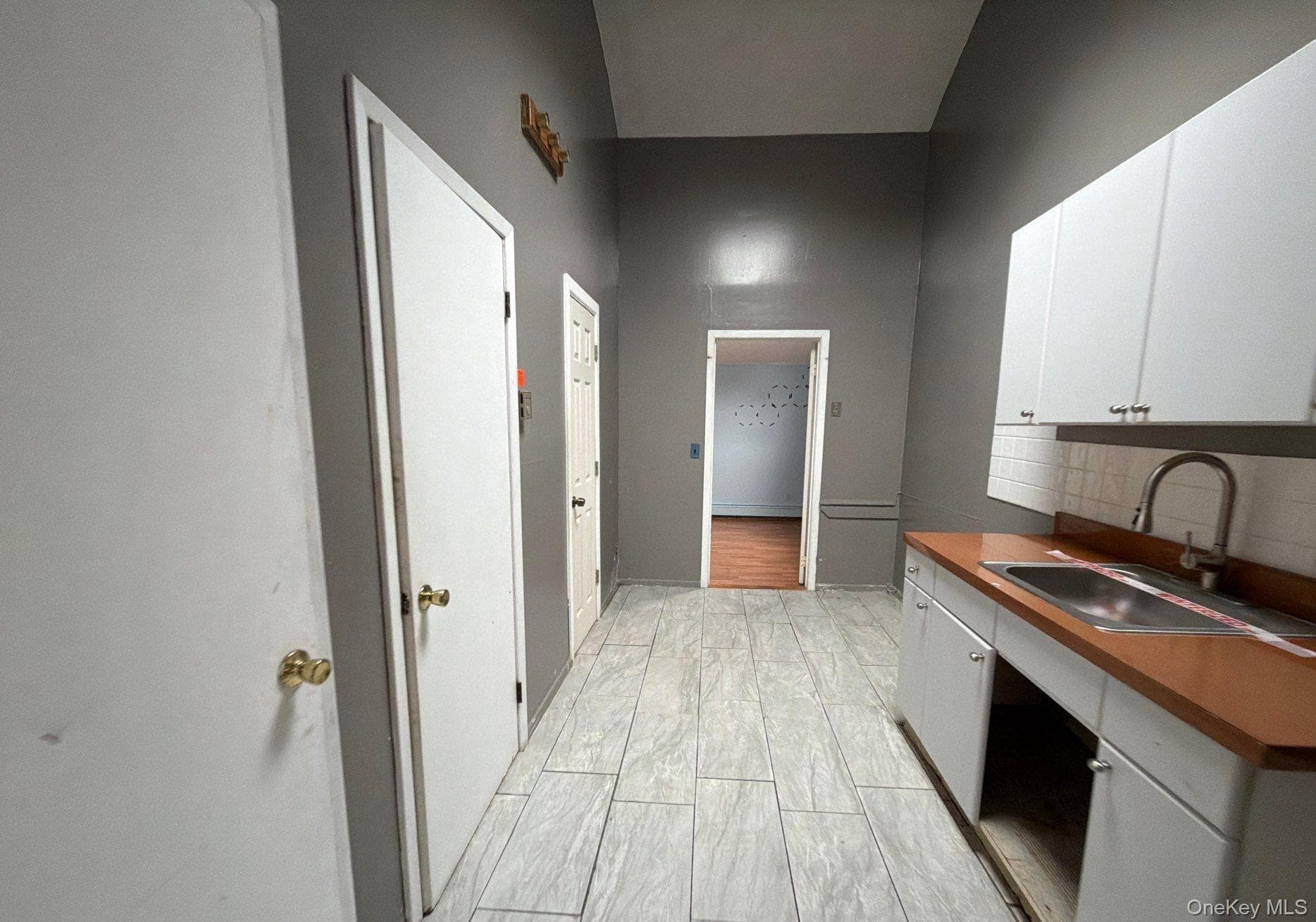 209 Moffitt Boulevard thumbnail 12