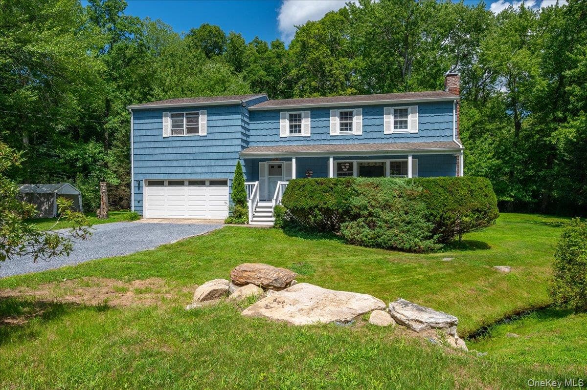 9 Laurel Road photo 1