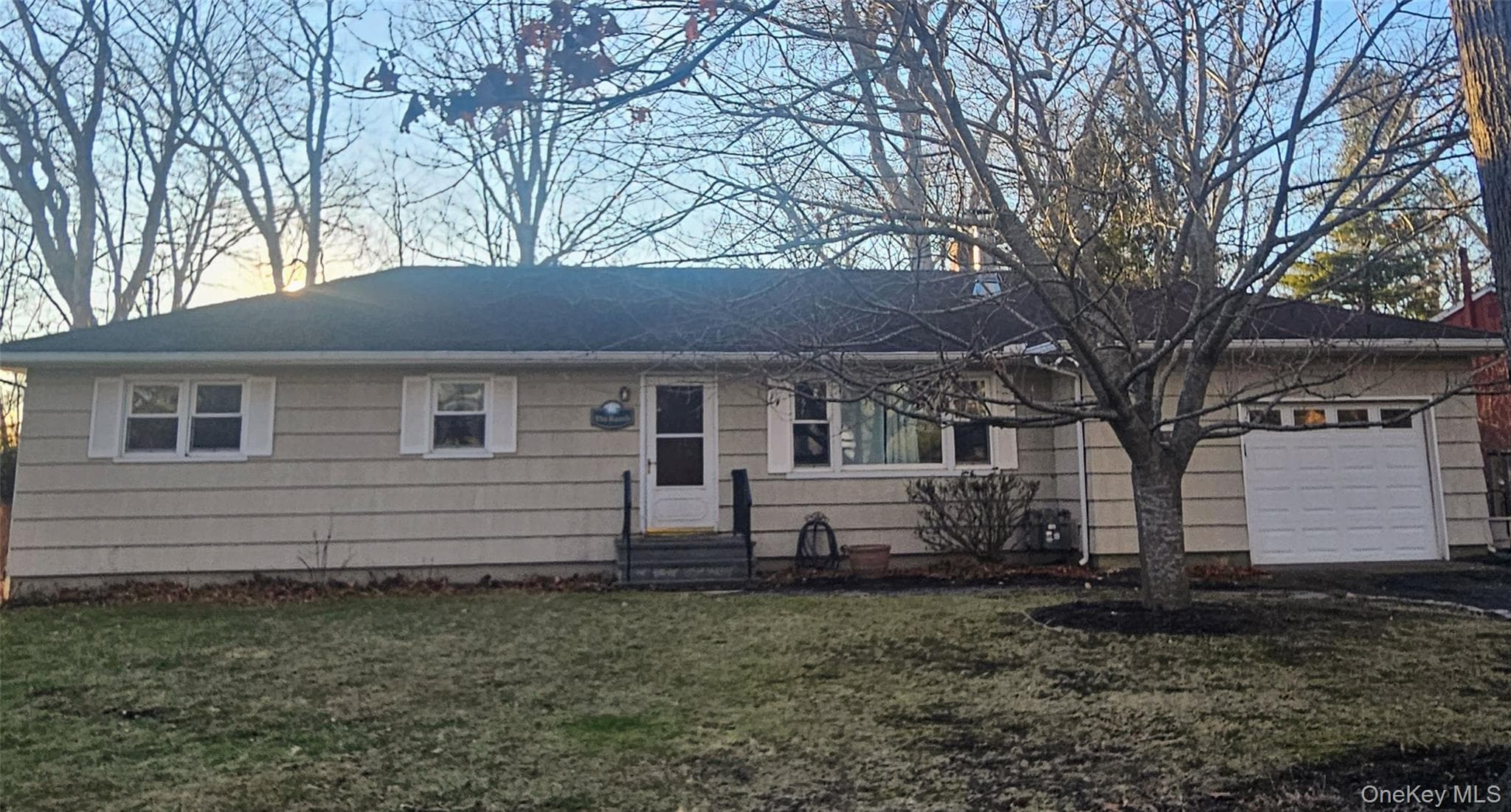 290 Gull Pond Lane thumbnail 2