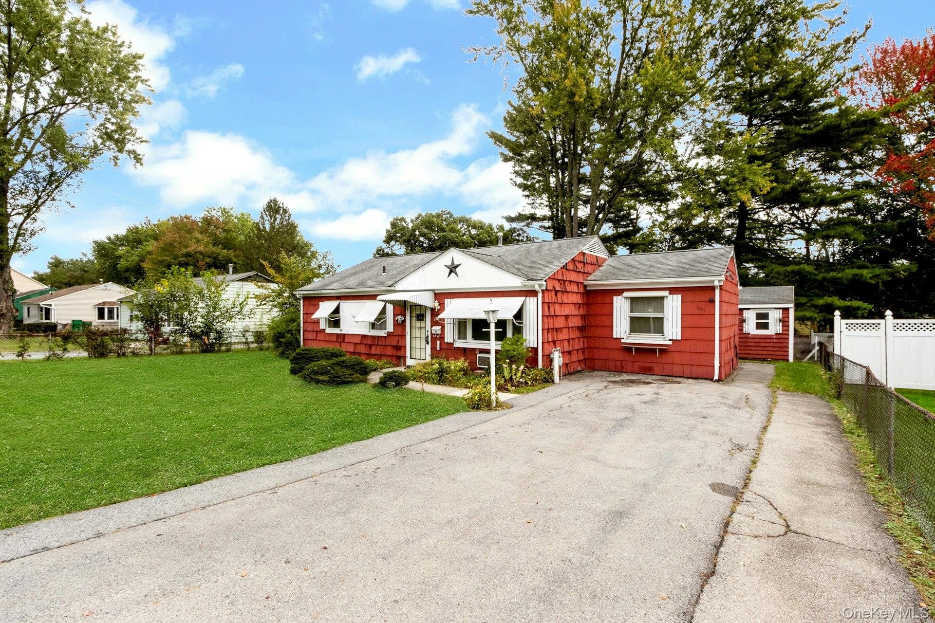 158 Violet Avenue thumbnail 18