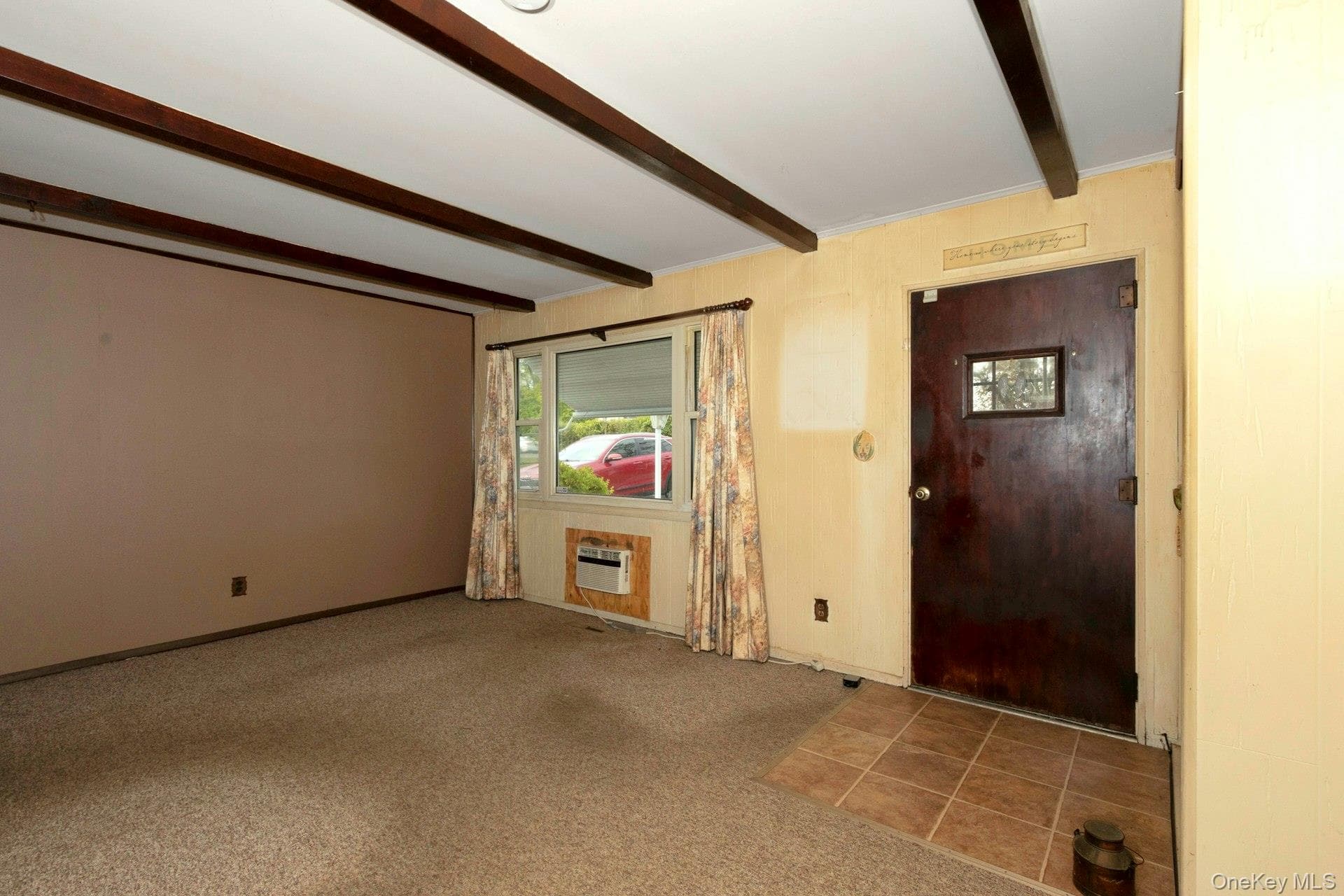 158 Violet Avenue thumbnail 4