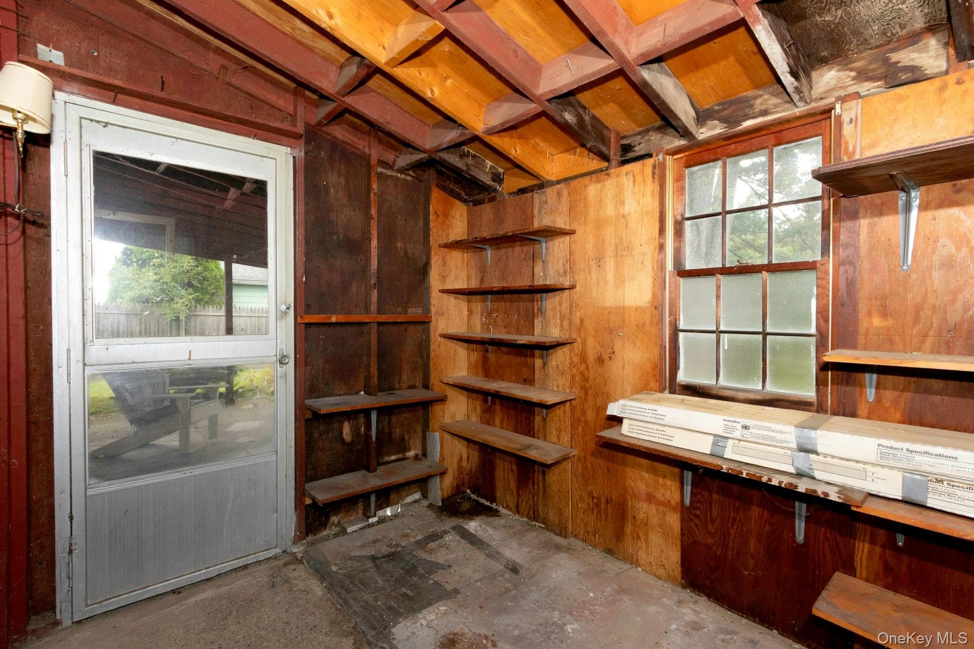 158 Violet Avenue thumbnail 17