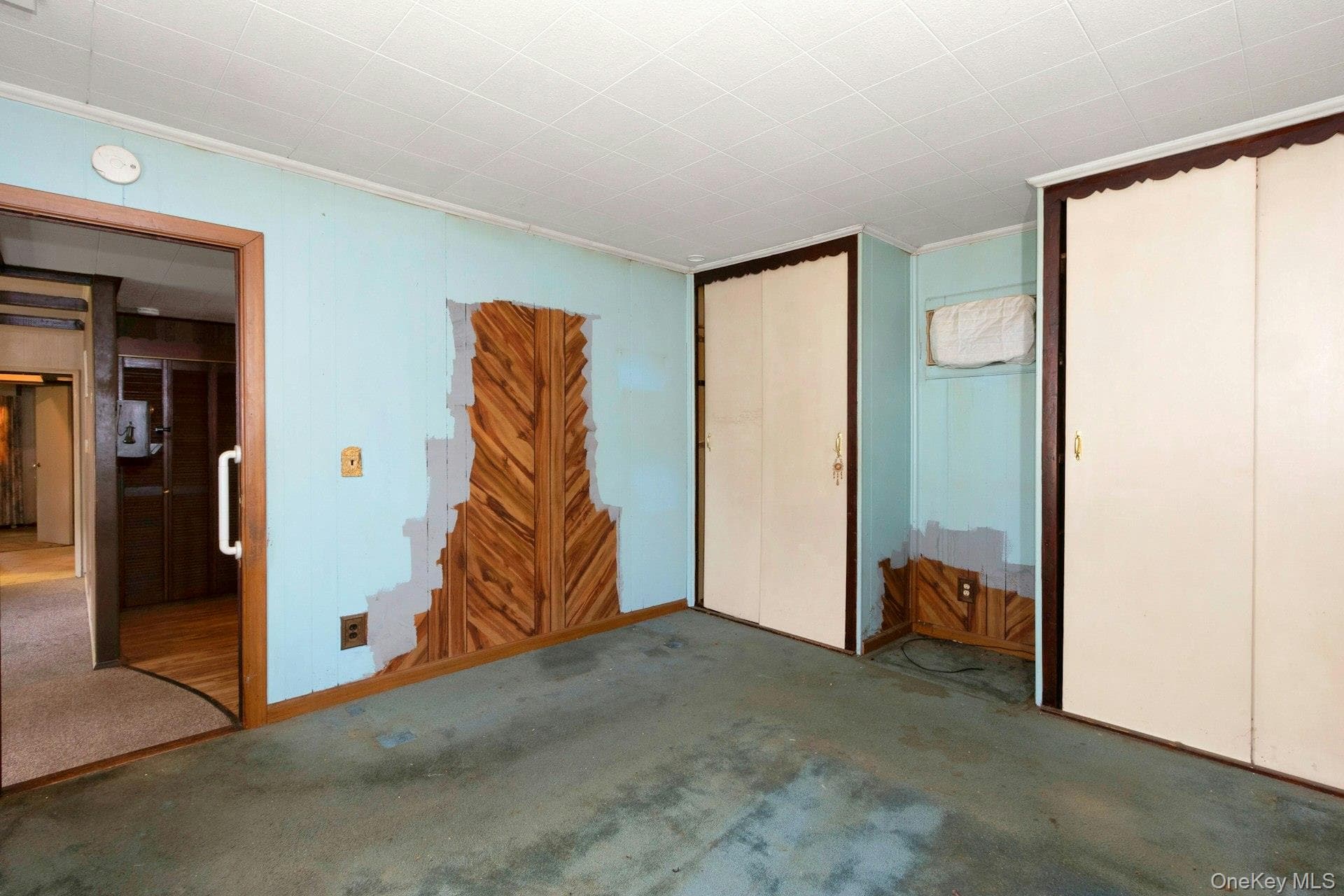 158 Violet Avenue thumbnail 12