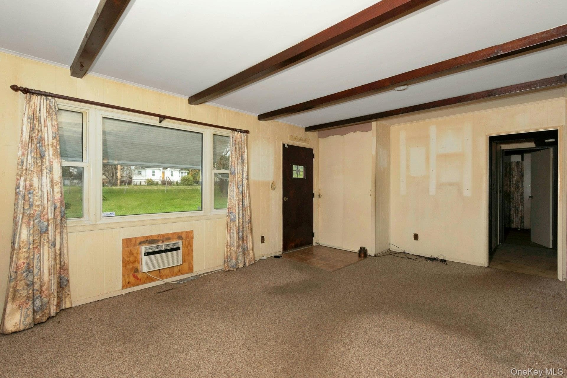 158 Violet Avenue thumbnail 5