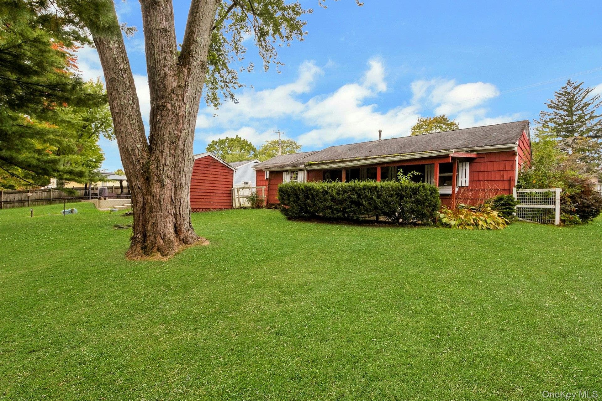 158 Violet Avenue thumbnail 21