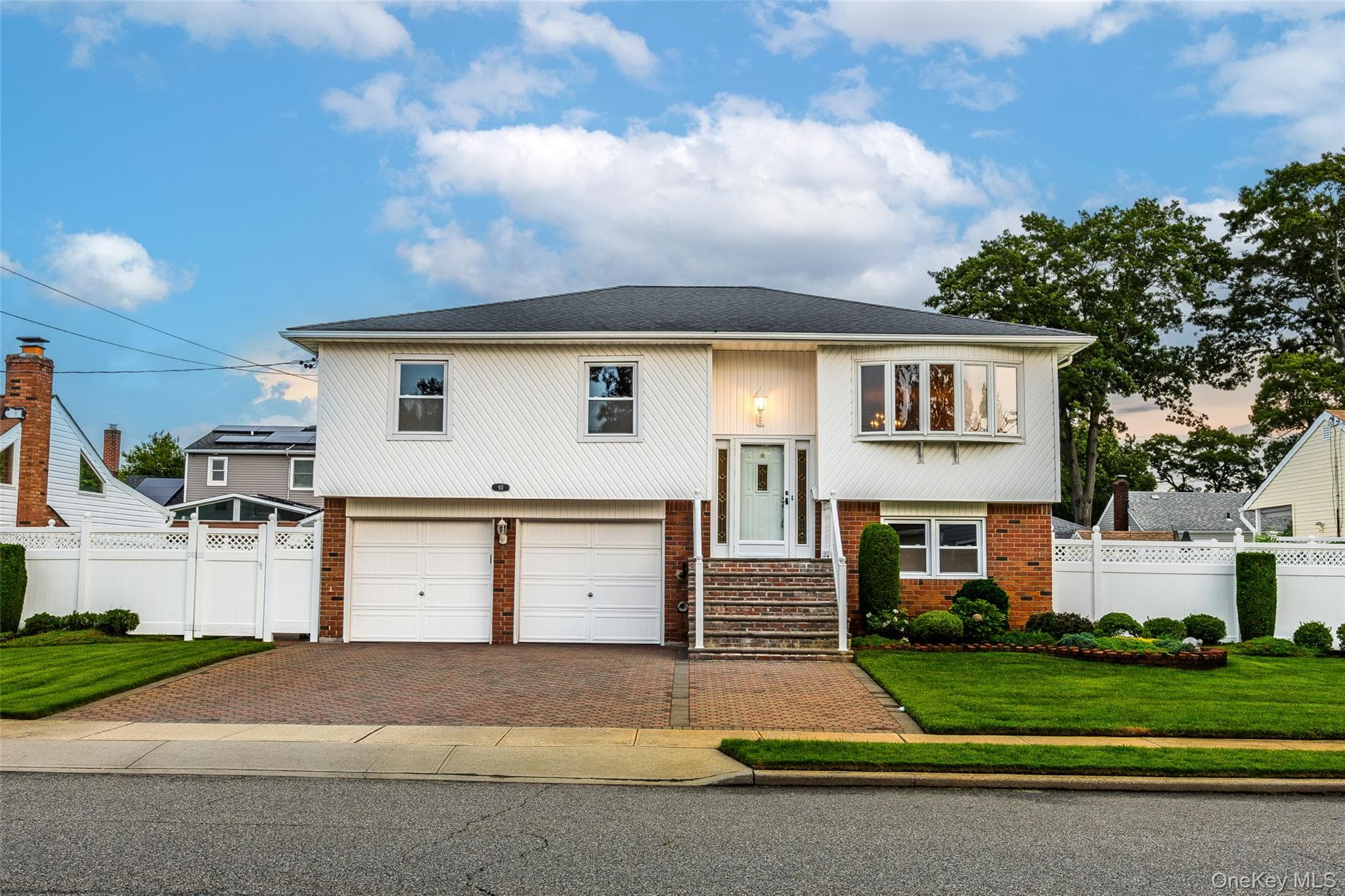 93 Toronto Avenue thumbnail 2
