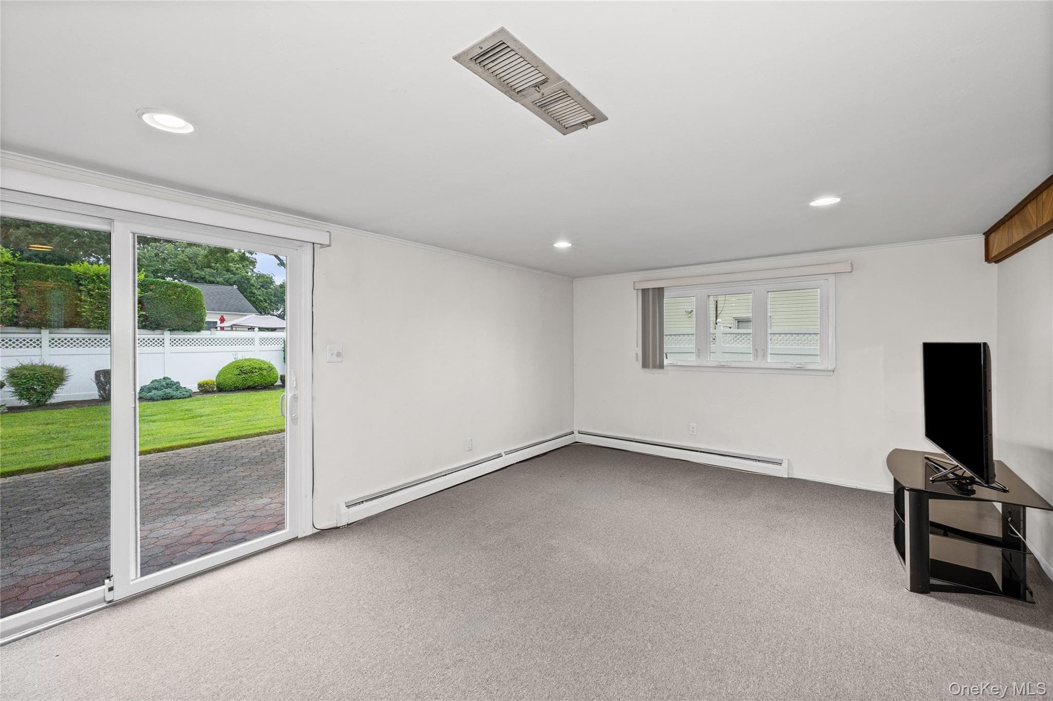 93 Toronto Avenue thumbnail 24
