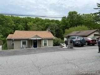16 Willowbrook Heights thumbnail 2