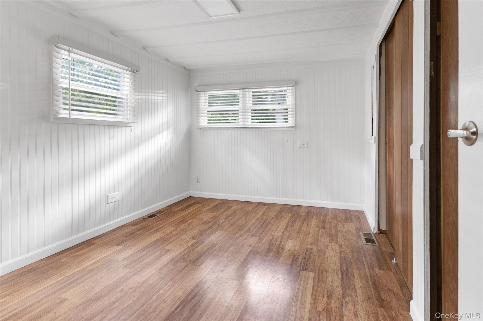 525 Riverleigh Avenue Unit: 35 thumbnail 6