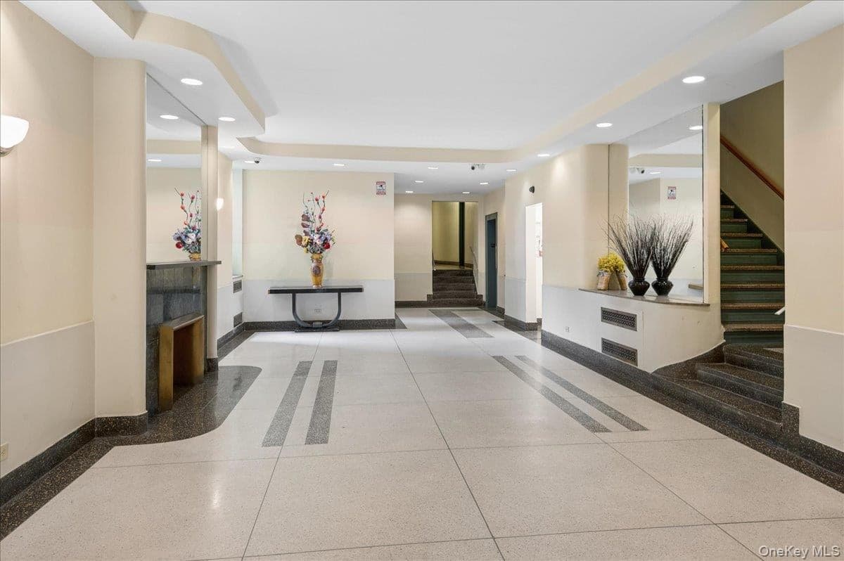 3015 Riverdale Avenue Unit: 5B thumbnail 6