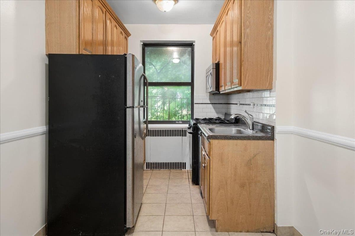 3015 Riverdale Avenue Unit: 5B thumbnail 11