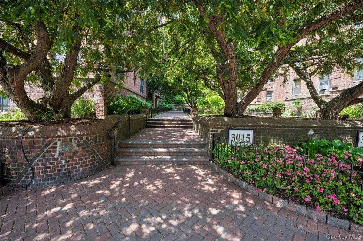3015 Riverdale Avenue Unit: 5B thumbnail 4