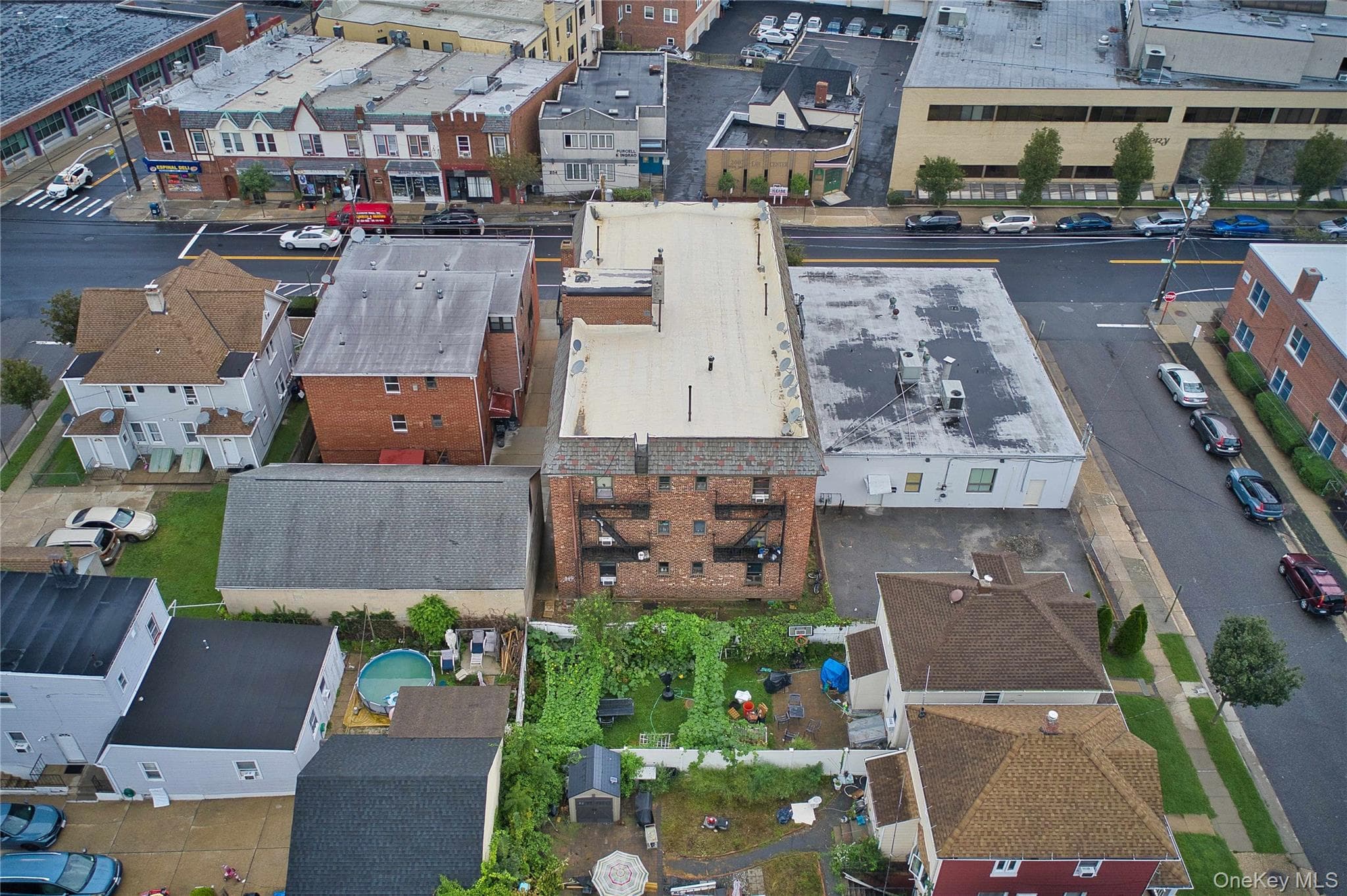 203 Willis Avenue thumbnail 5