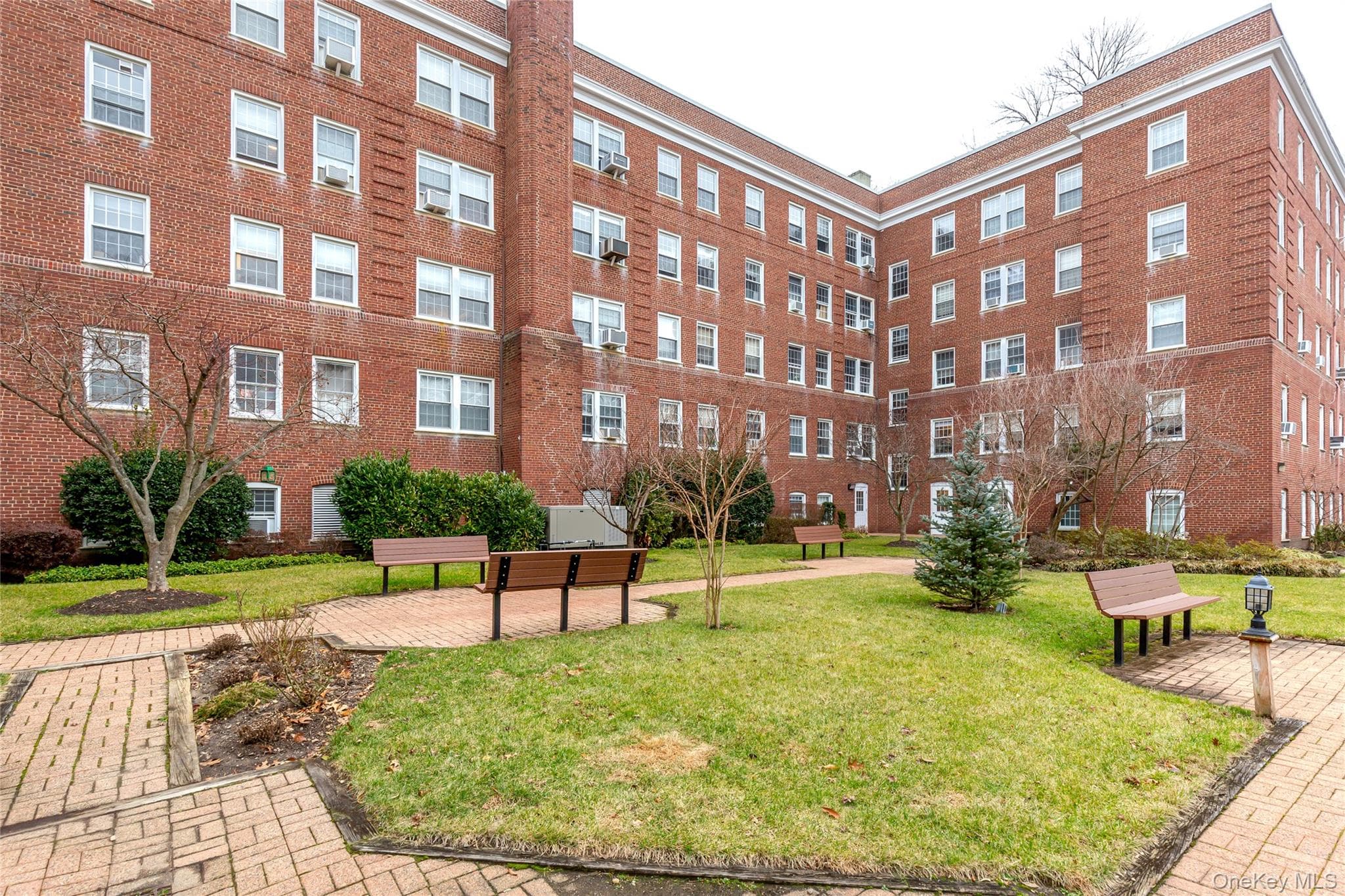 90 Knightsbridge Road Unit: 4J thumbnail 13