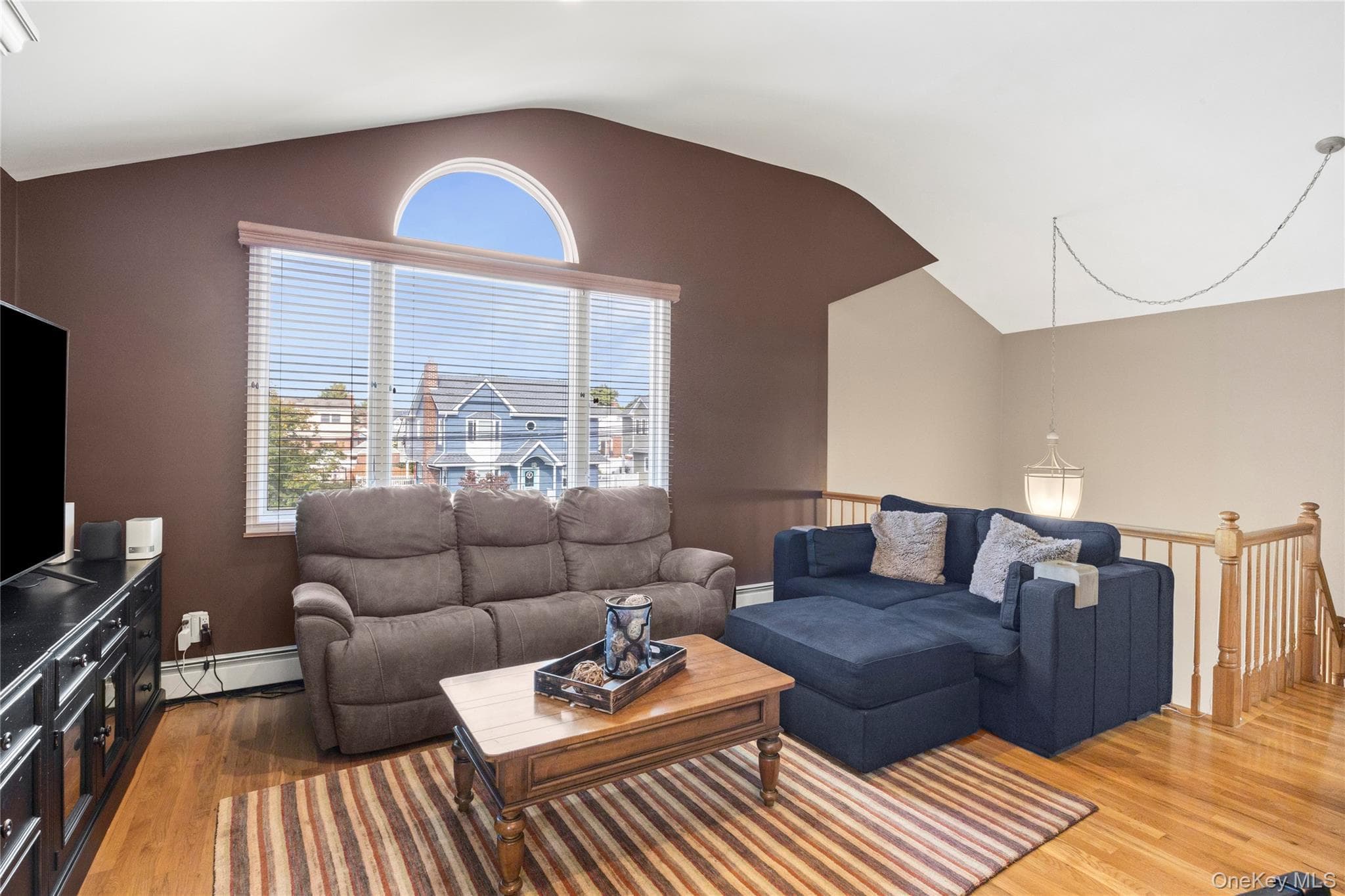 1079 Van Buren Avenue thumbnail 16