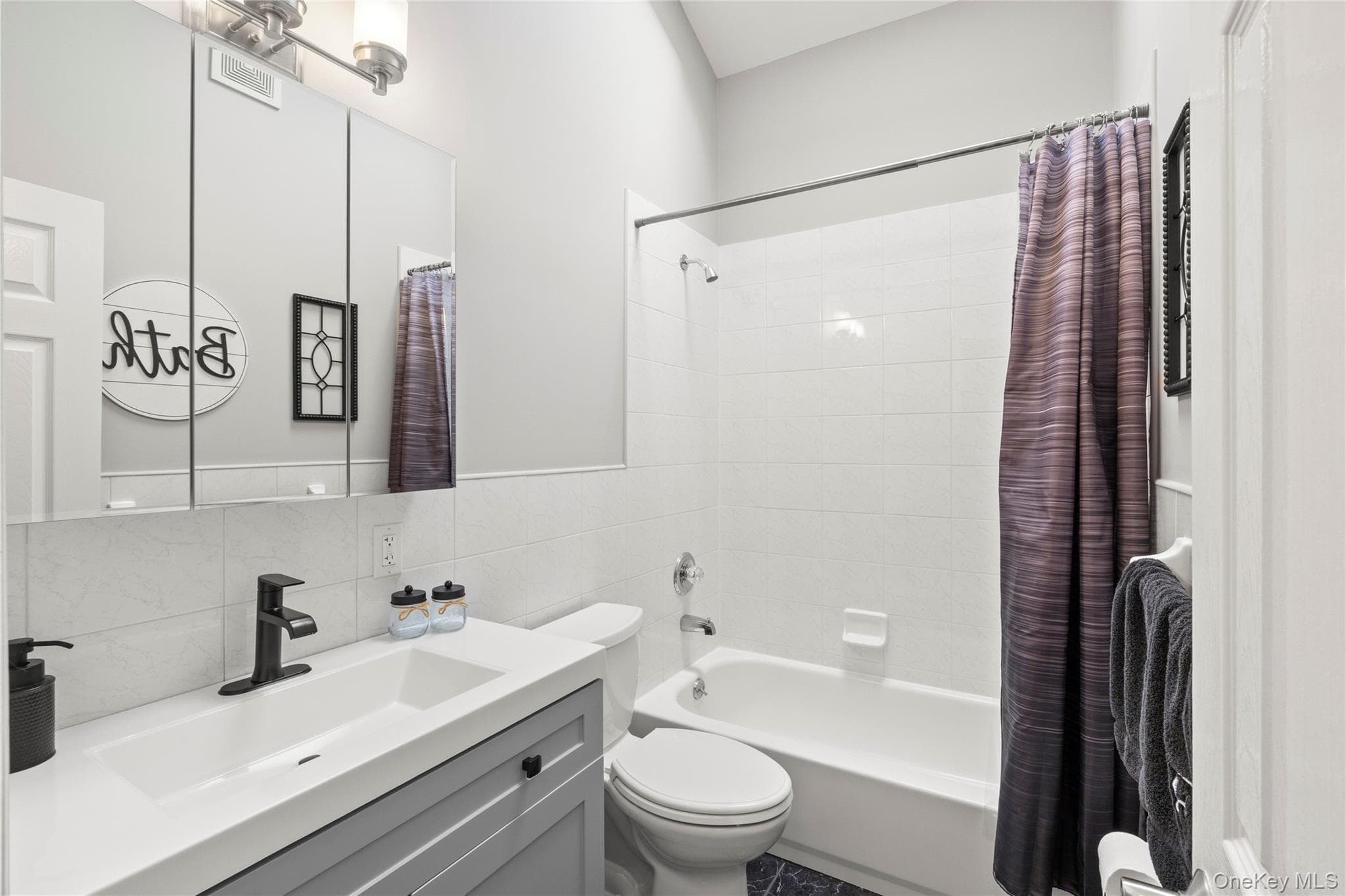 1079 Van Buren Avenue thumbnail 23