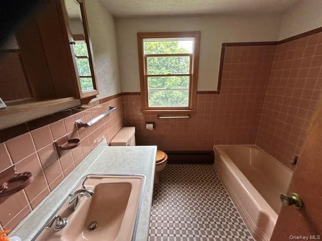 72 Ann Road thumbnail 16
