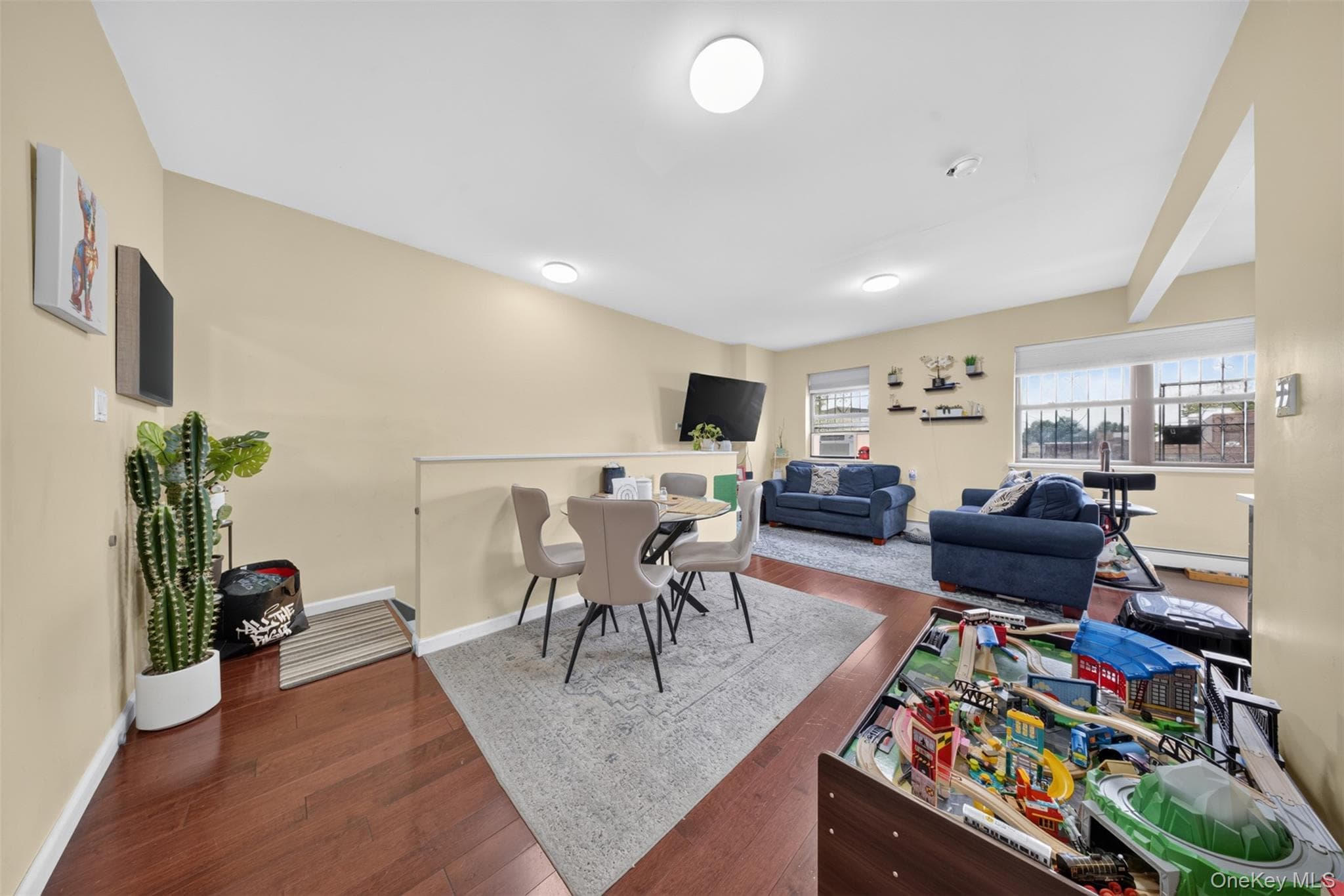 9413 Alstyne Avenue thumbnail 5