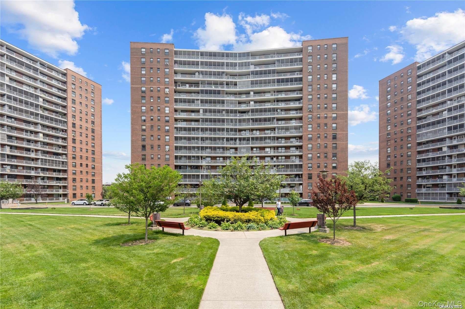 61-35 98th Street Unit: 2C thumbnail 2