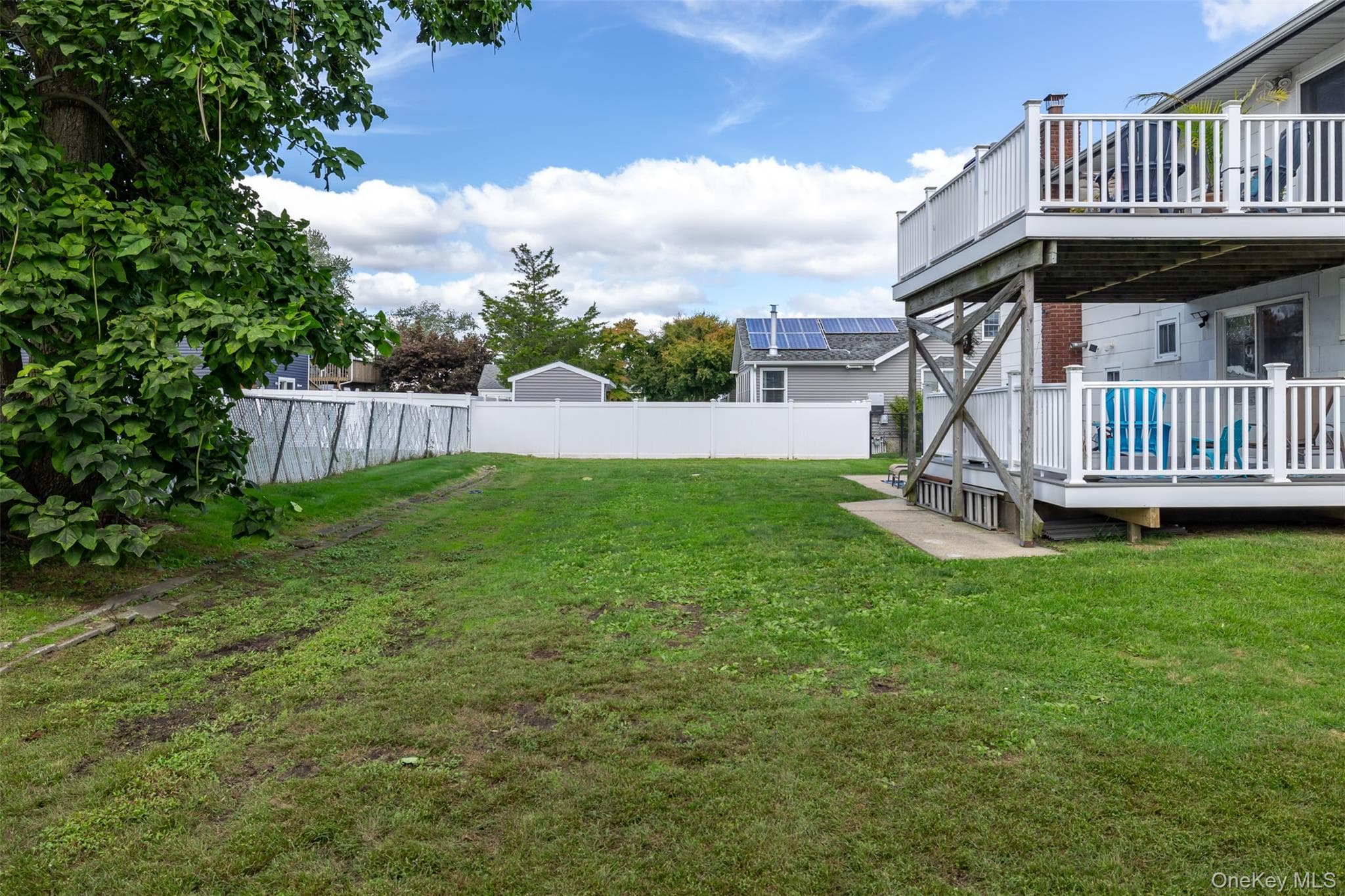 121 W Lake Drive thumbnail 28