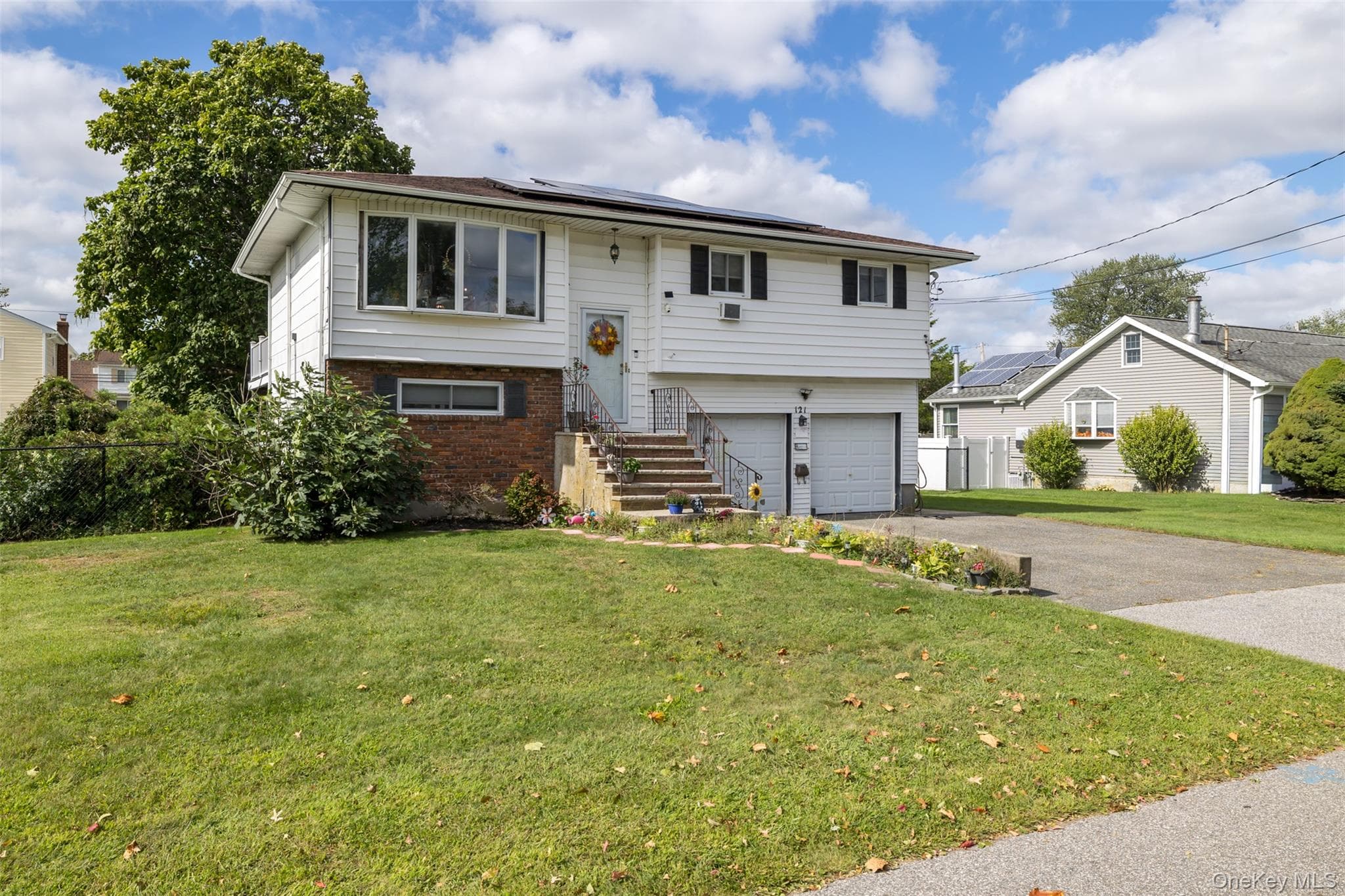 121 W Lake Drive thumbnail 2