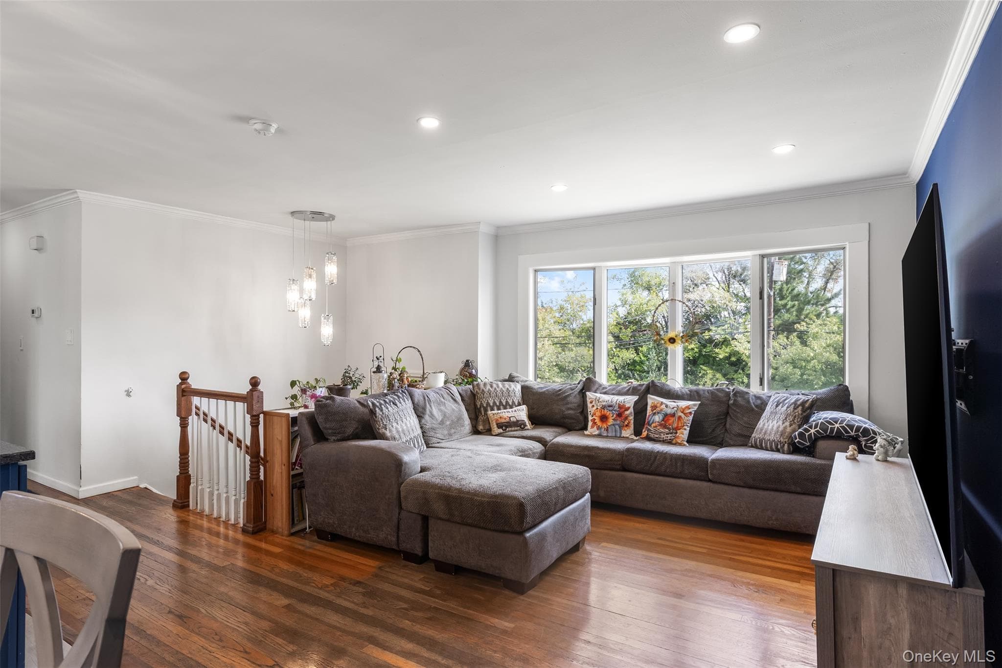 121 W Lake Drive thumbnail 5