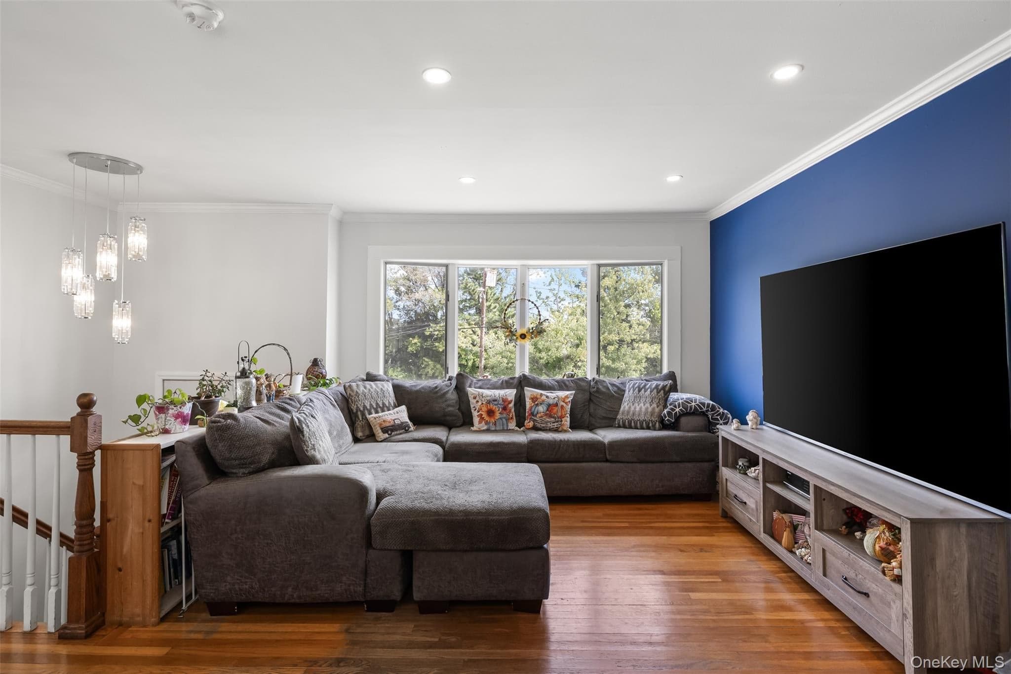 121 W Lake Drive thumbnail 6