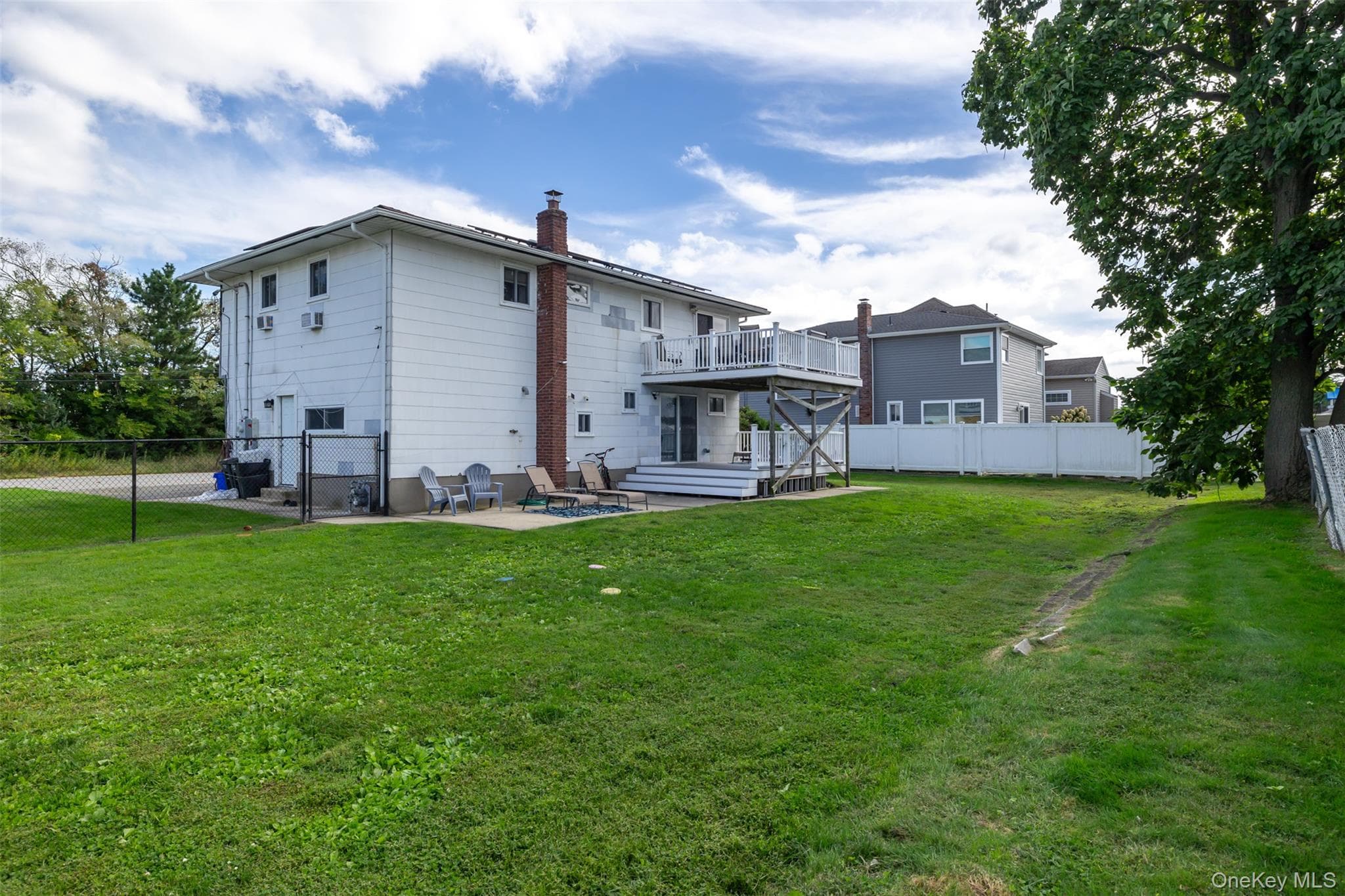 121 W Lake Drive thumbnail 25