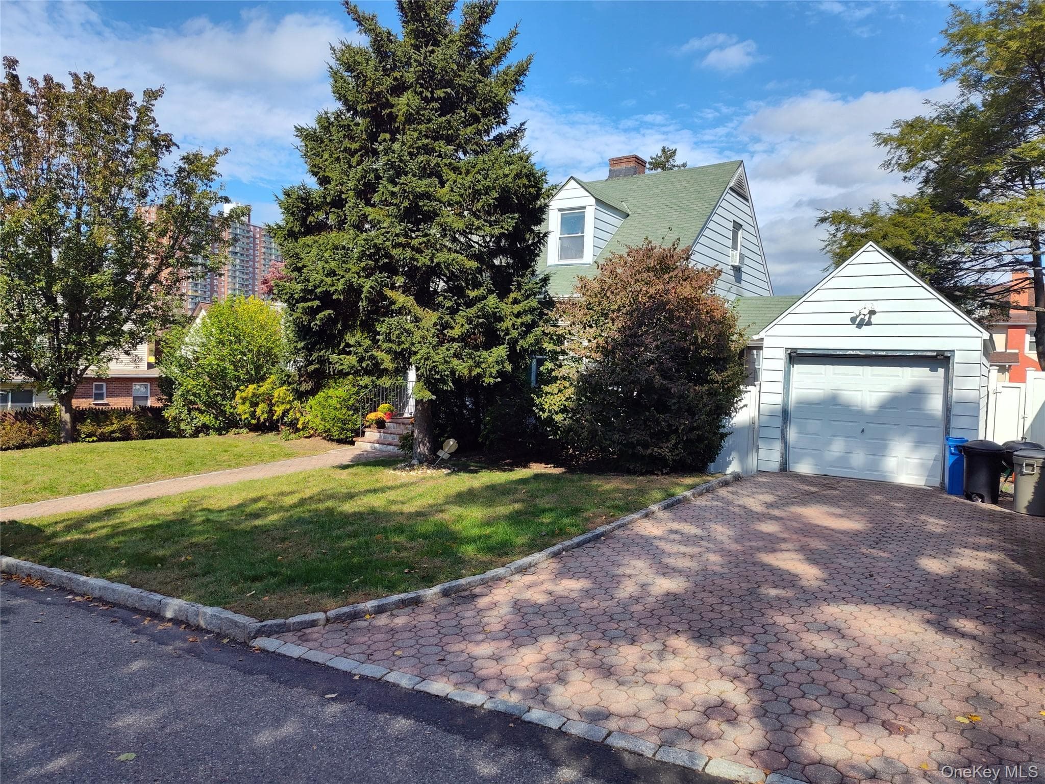 35 Holbrook Avenue thumbnail 38