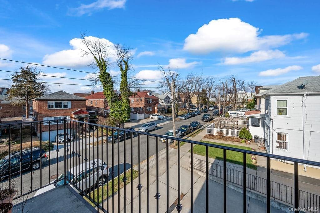 16001 Sanford Avenue thumbnail 13