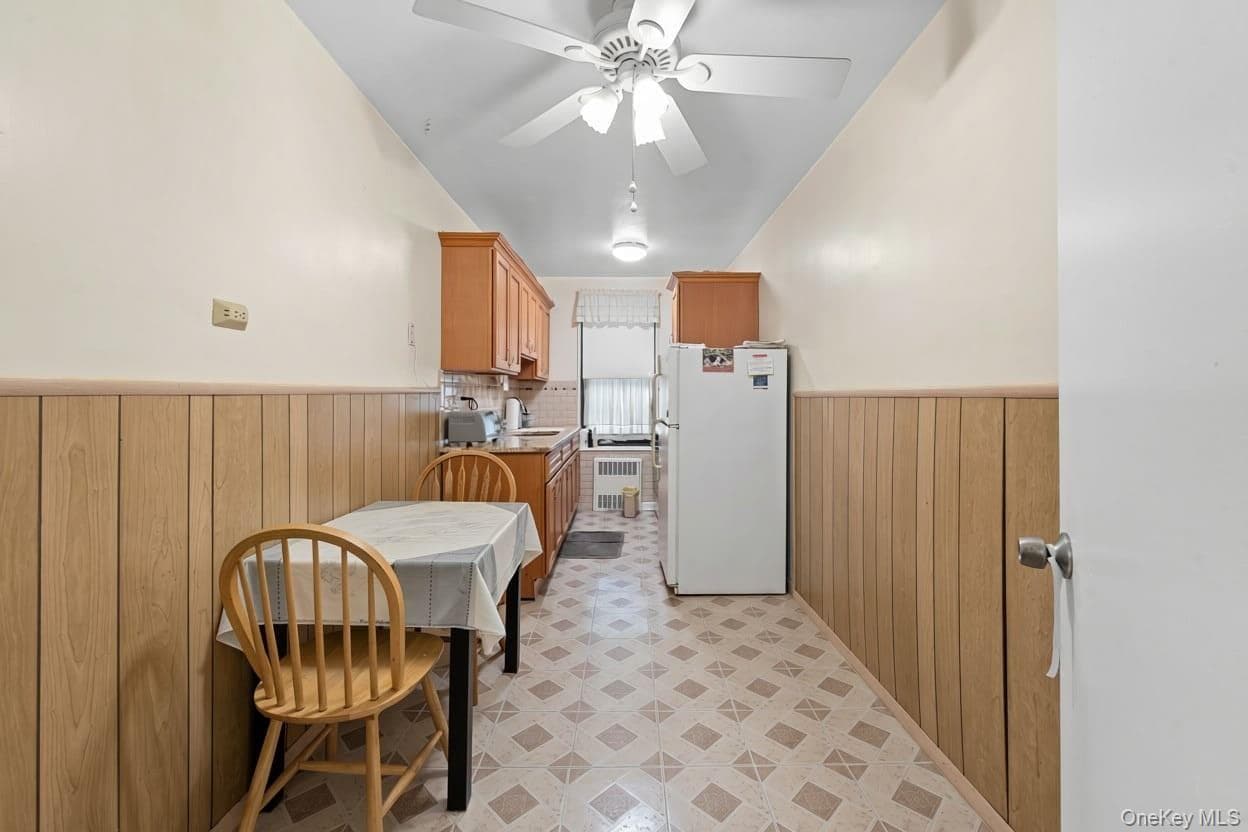 83-85 Woodhaven Boulevard Unit: 3R thumbnail 9
