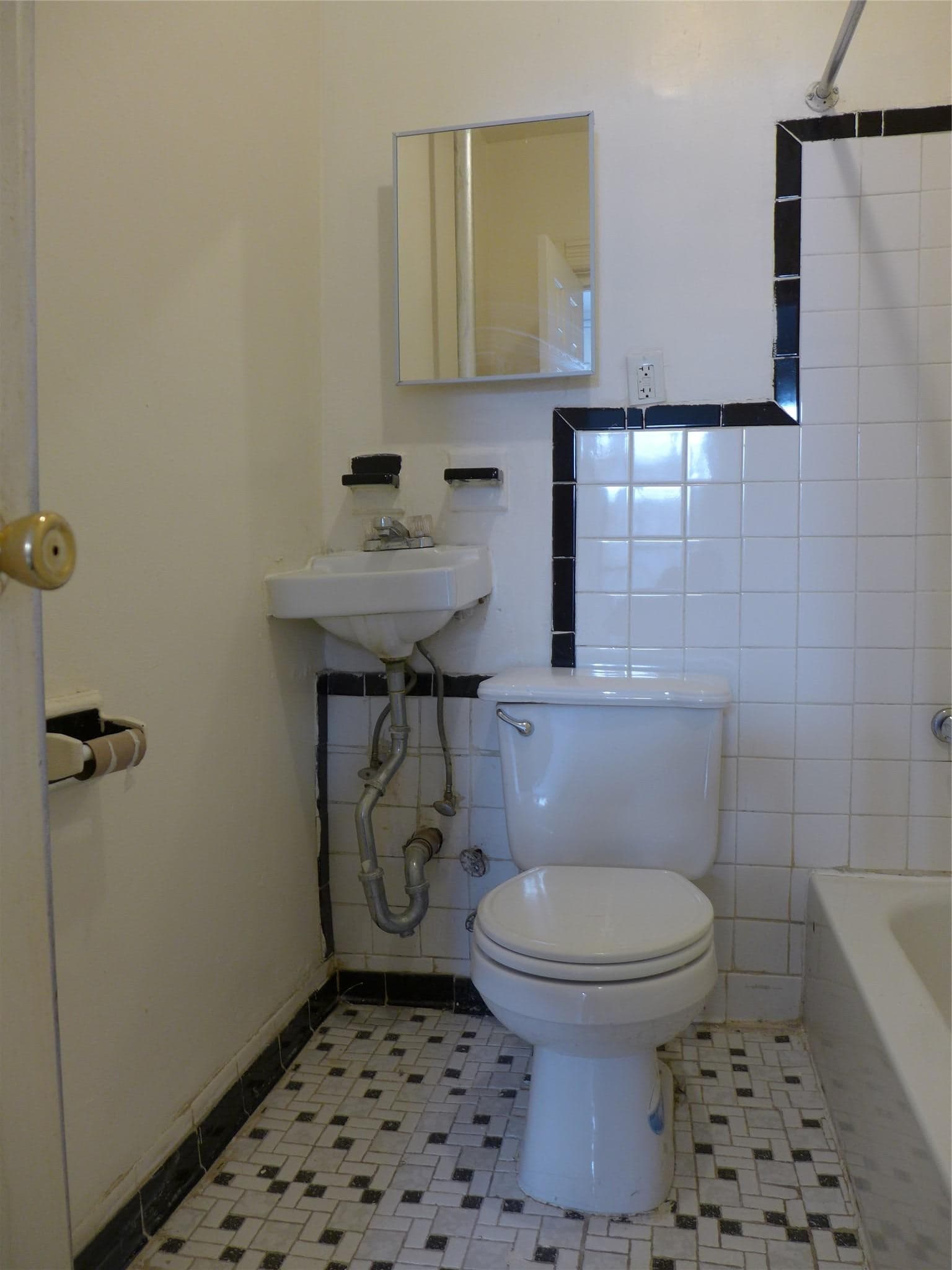 30 Edgecombe Avenue thumbnail 7