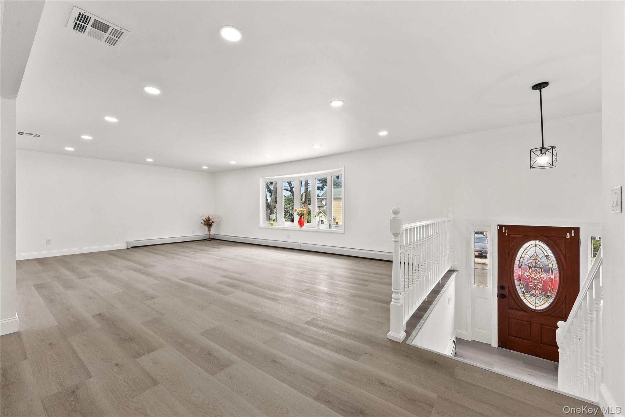 193 Frederick Avenue thumbnail 3