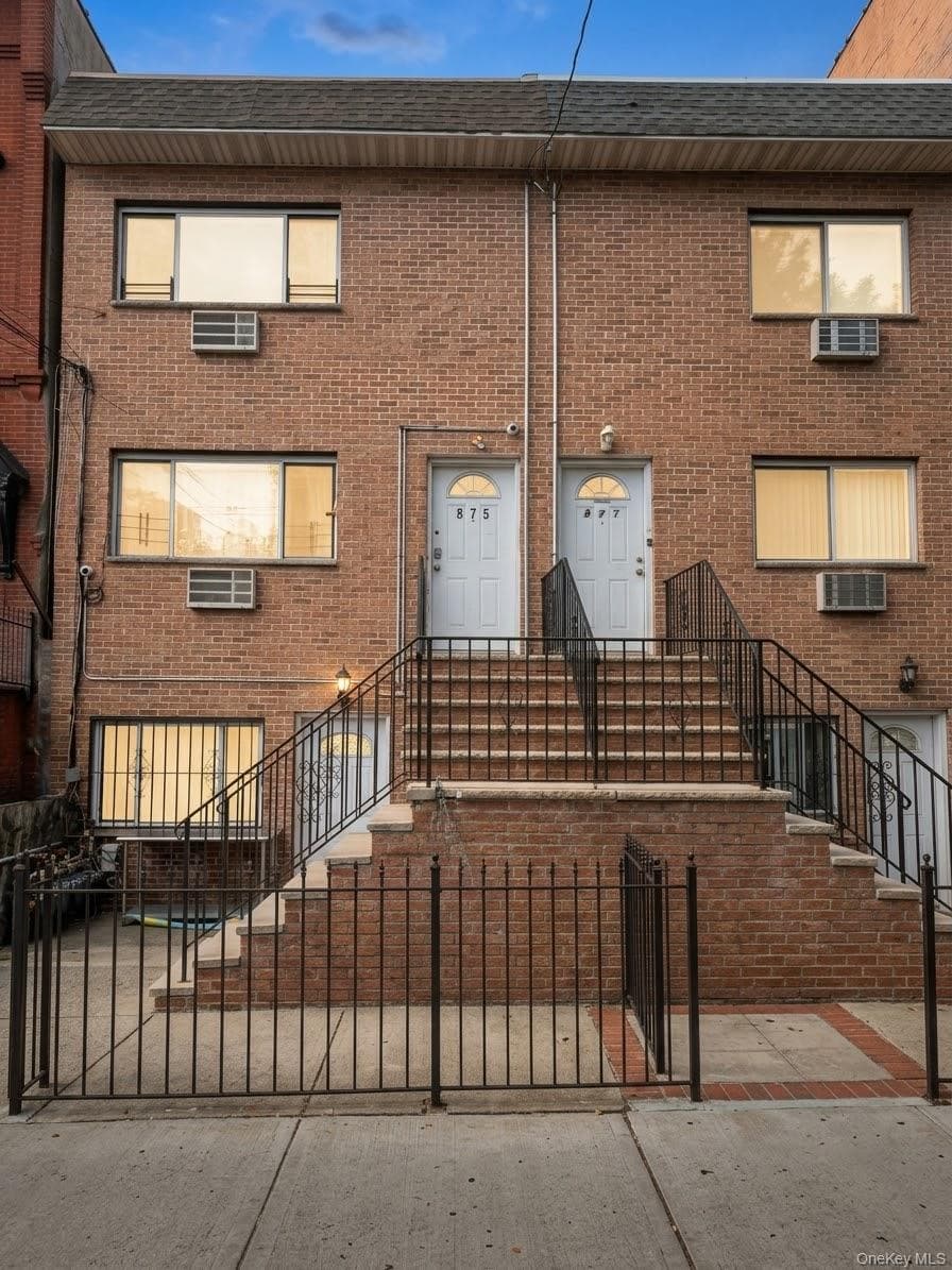 875 Cauldwell Avenue thumbnail 14