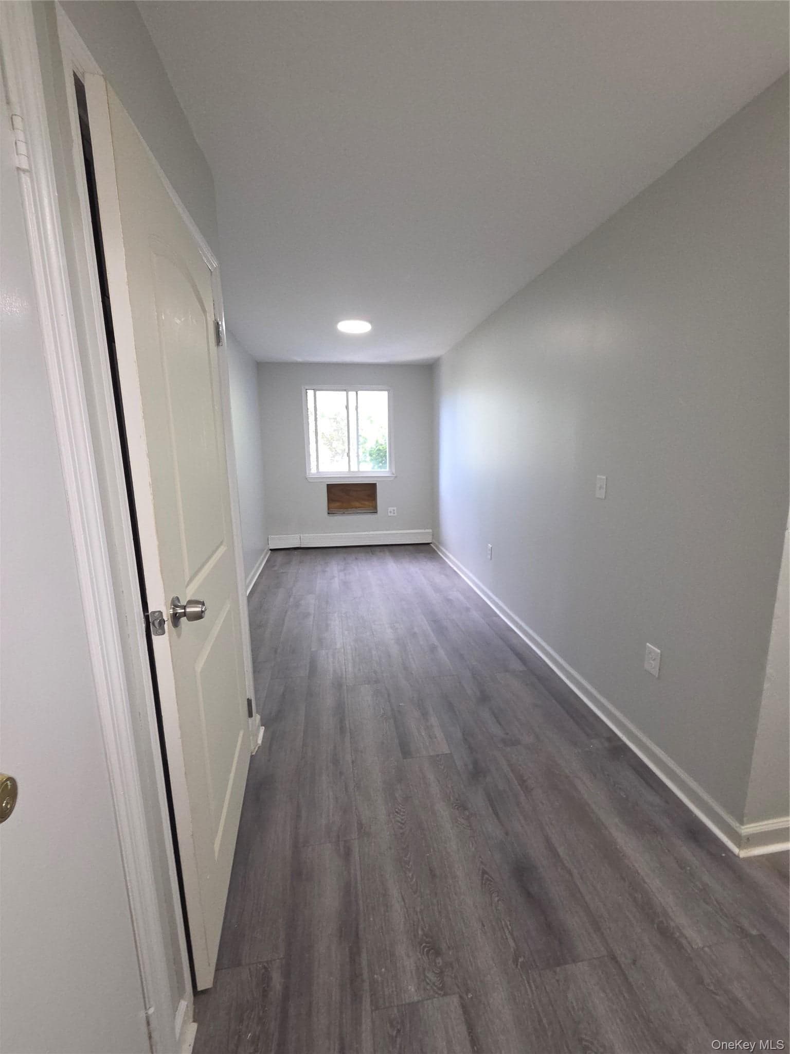 875 Cauldwell Avenue thumbnail 6