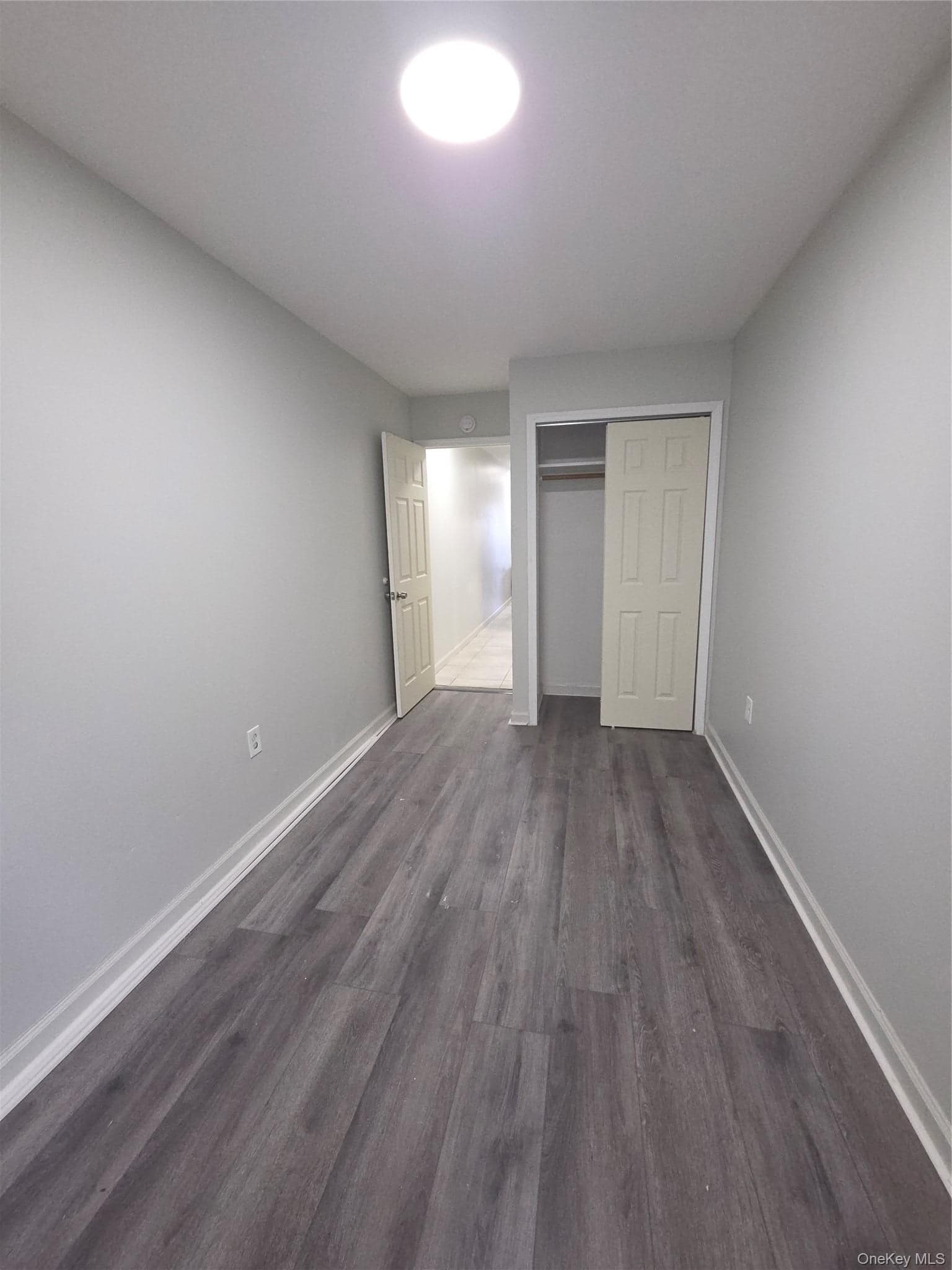 875 Cauldwell Avenue thumbnail 8