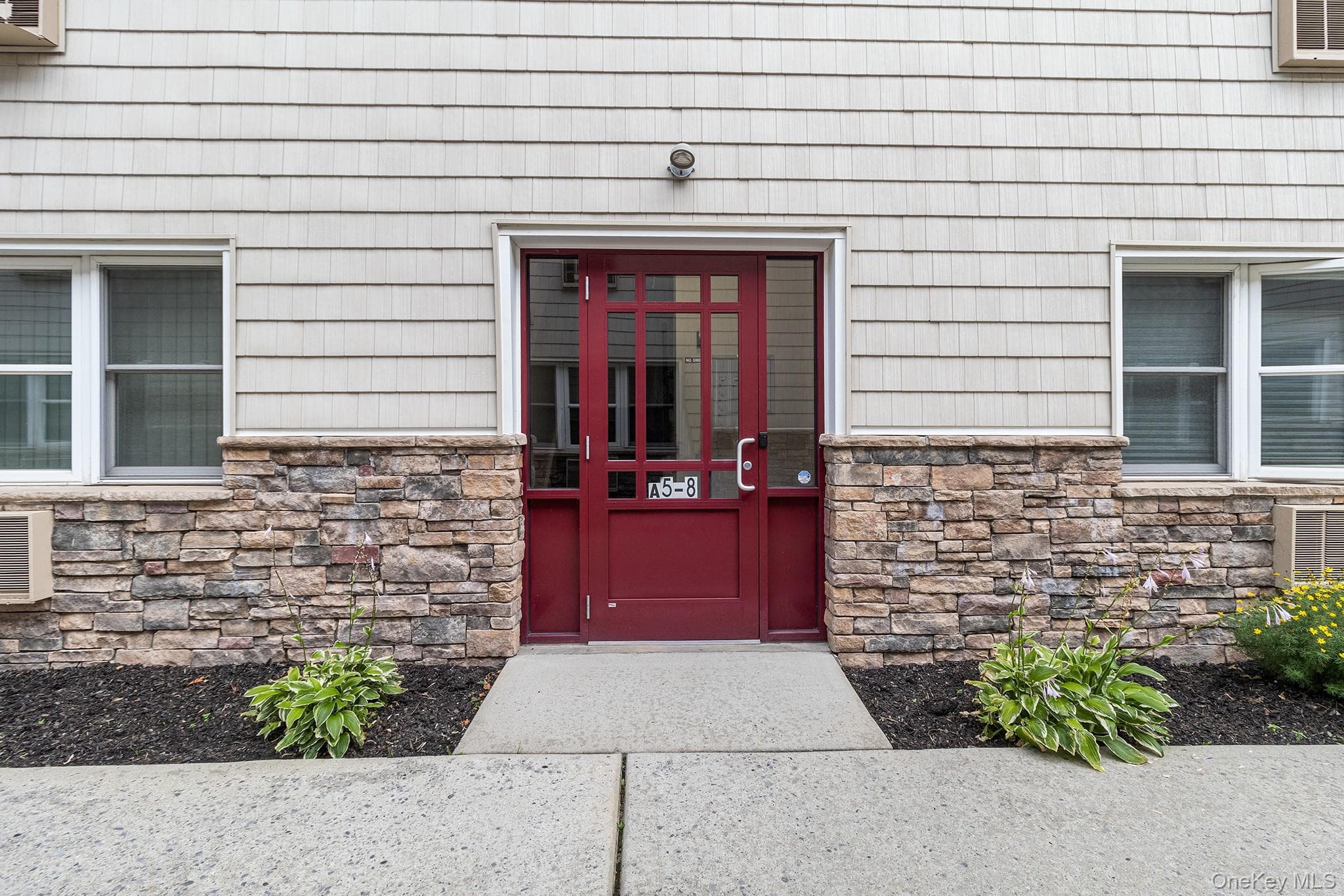 490 Main Street Unit: A7 thumbnail 2