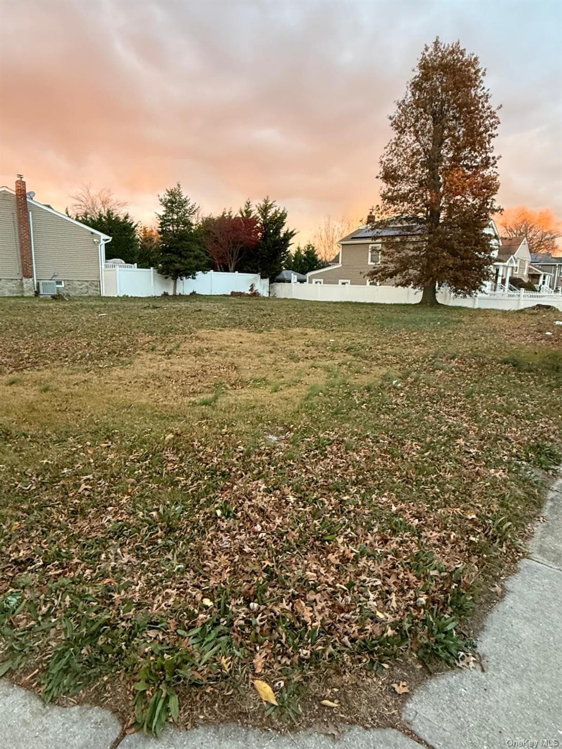 3051 Grand Avenue thumbnail 3