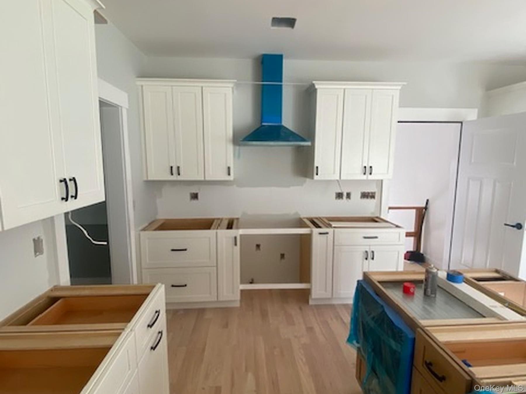 175 Mulford Road thumbnail 12