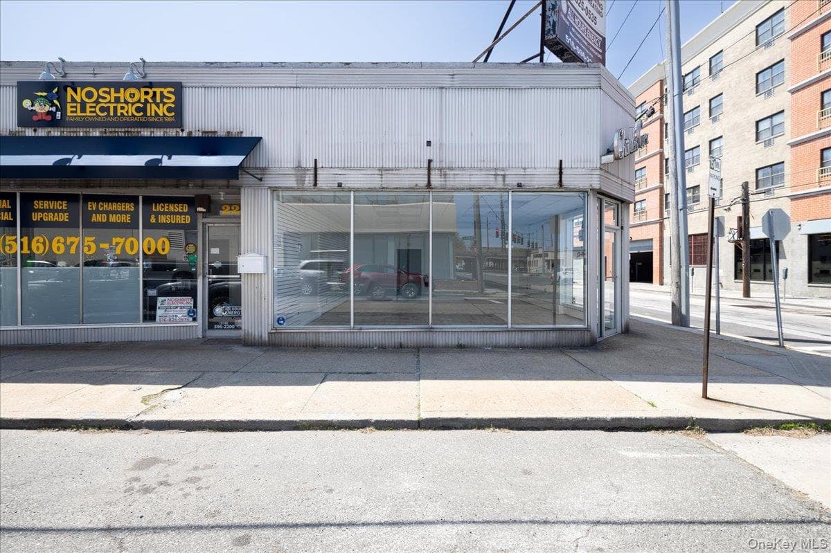 20-22 Brooklyn Avenue thumbnail 3
