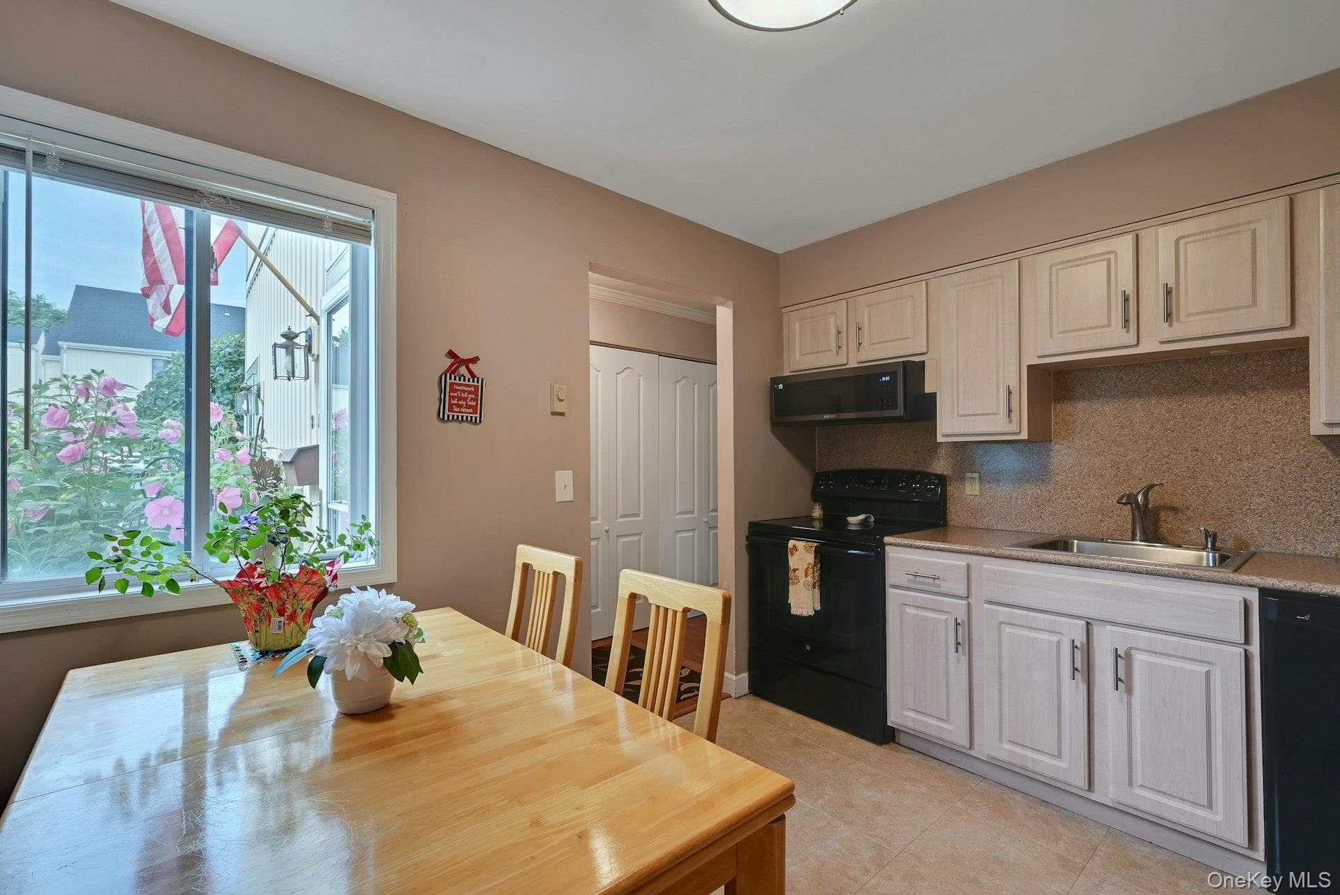 26 Kenneth Stuart PL Unit: A thumbnail 4