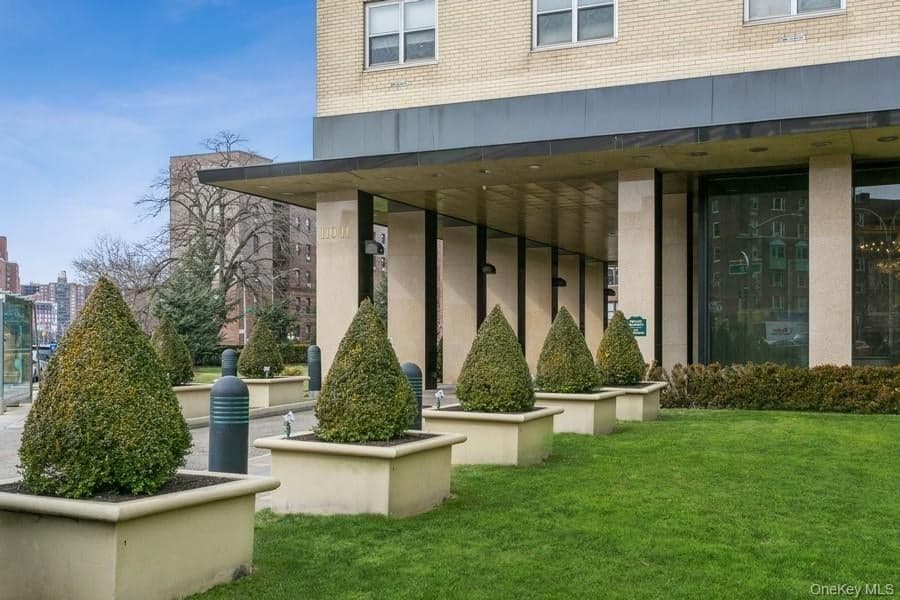 110-11 Queens Boulevard Unit: 26J thumbnail 17