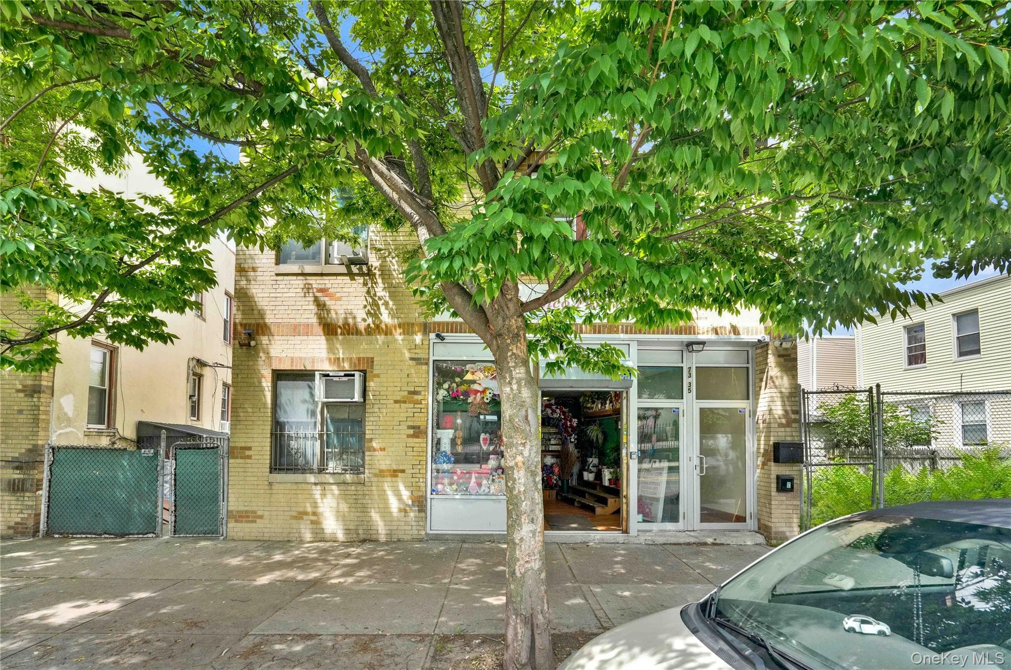 73-35 Myrtle Avenue thumbnail 2
