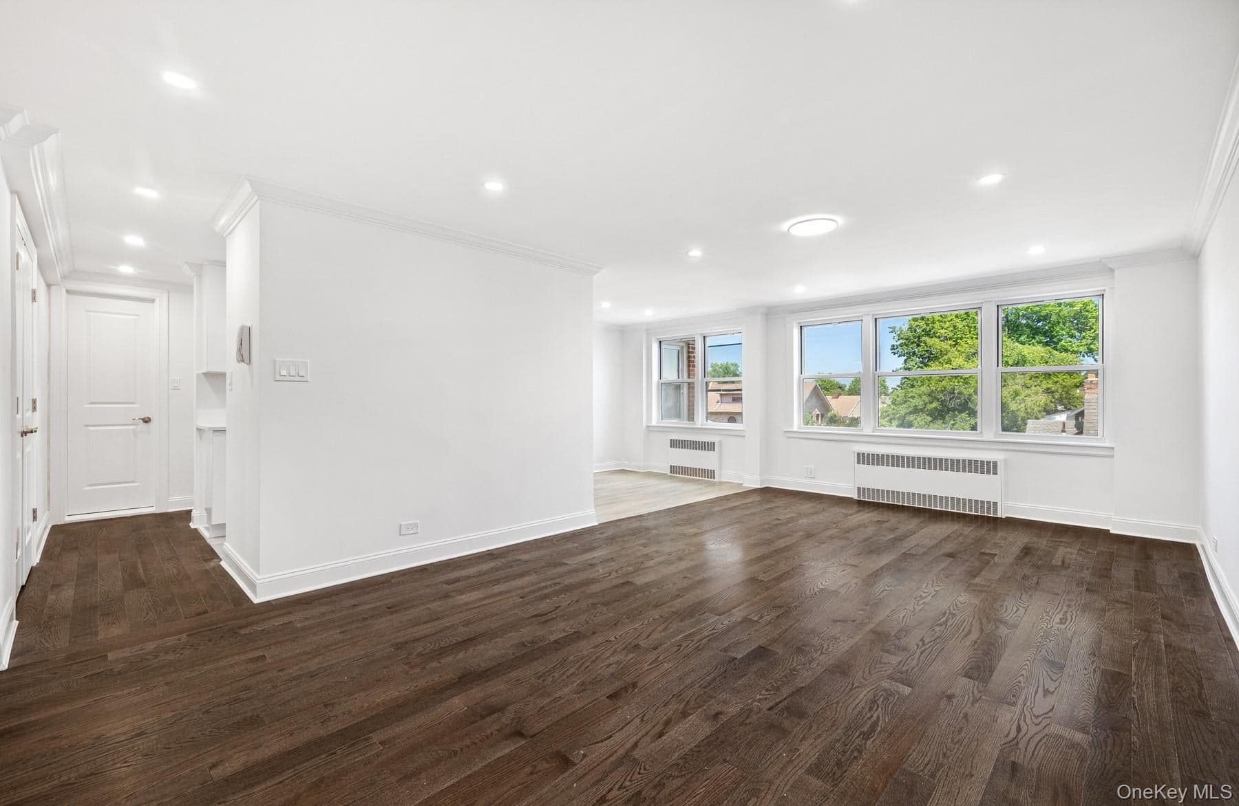 69-45 108th Street Unit: 4F thumbnail 4