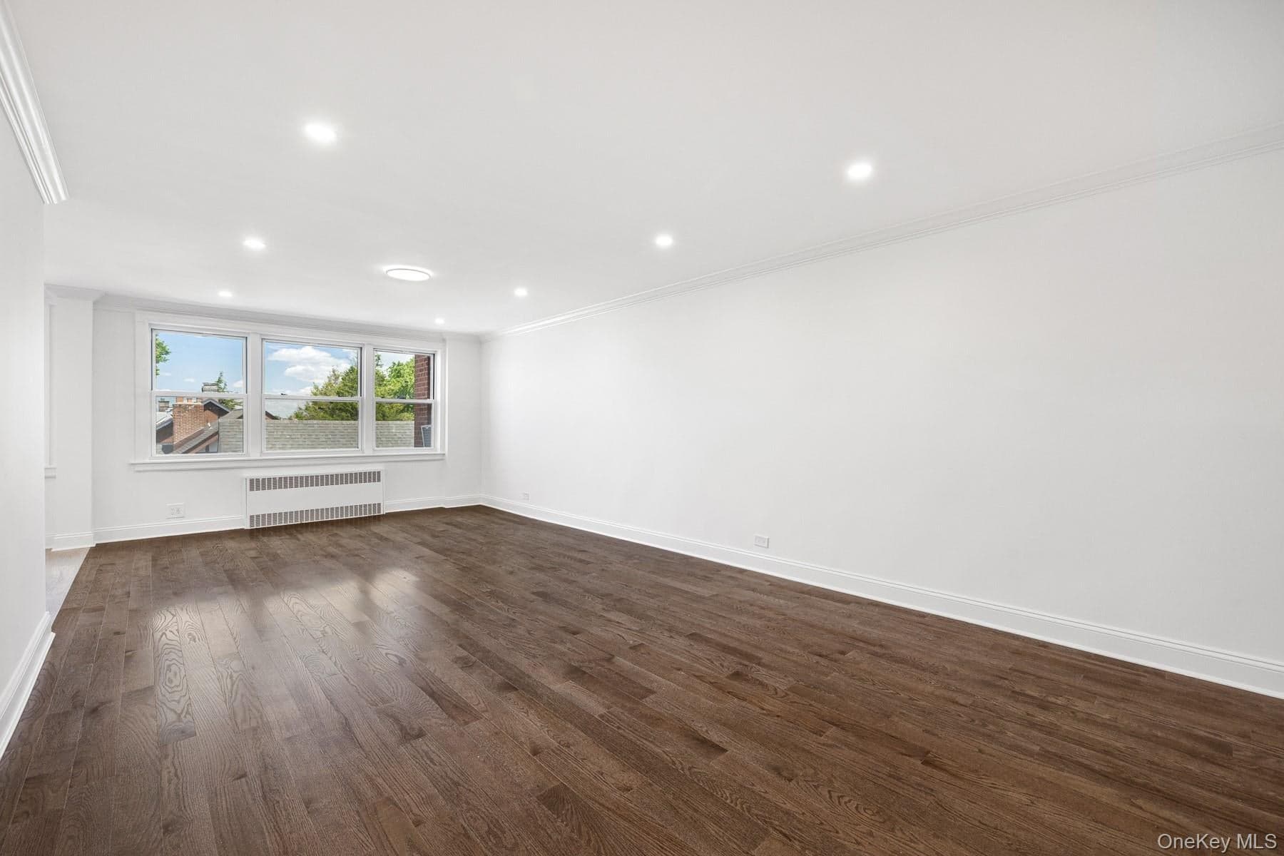 69-45 108th Street Unit: 4F thumbnail 5