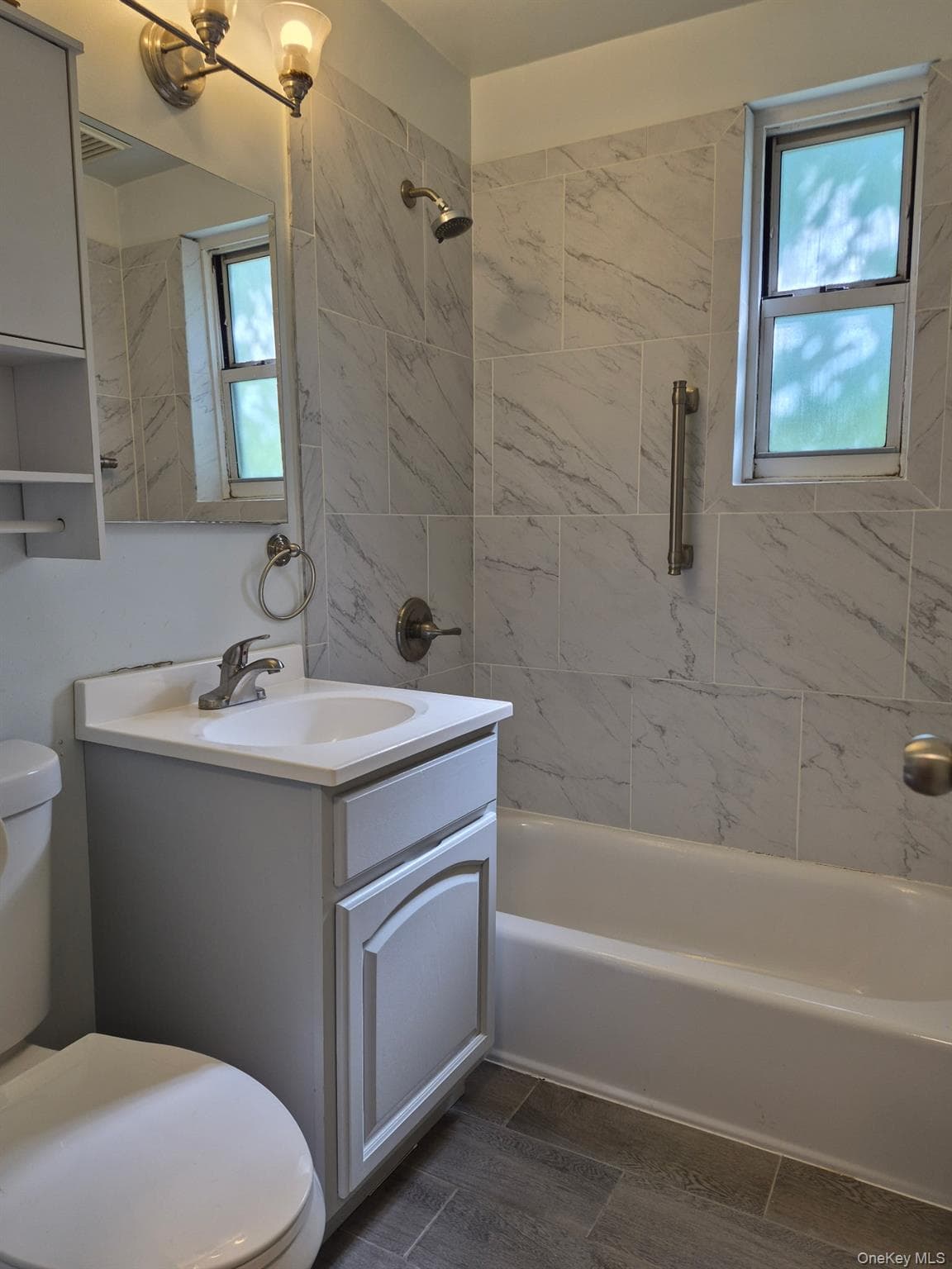 90 Spruce Street Unit: 2B thumbnail 8