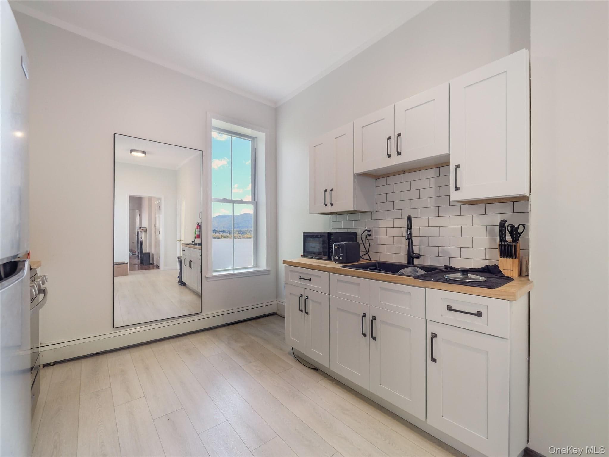 226 Montgomery Street thumbnail 23