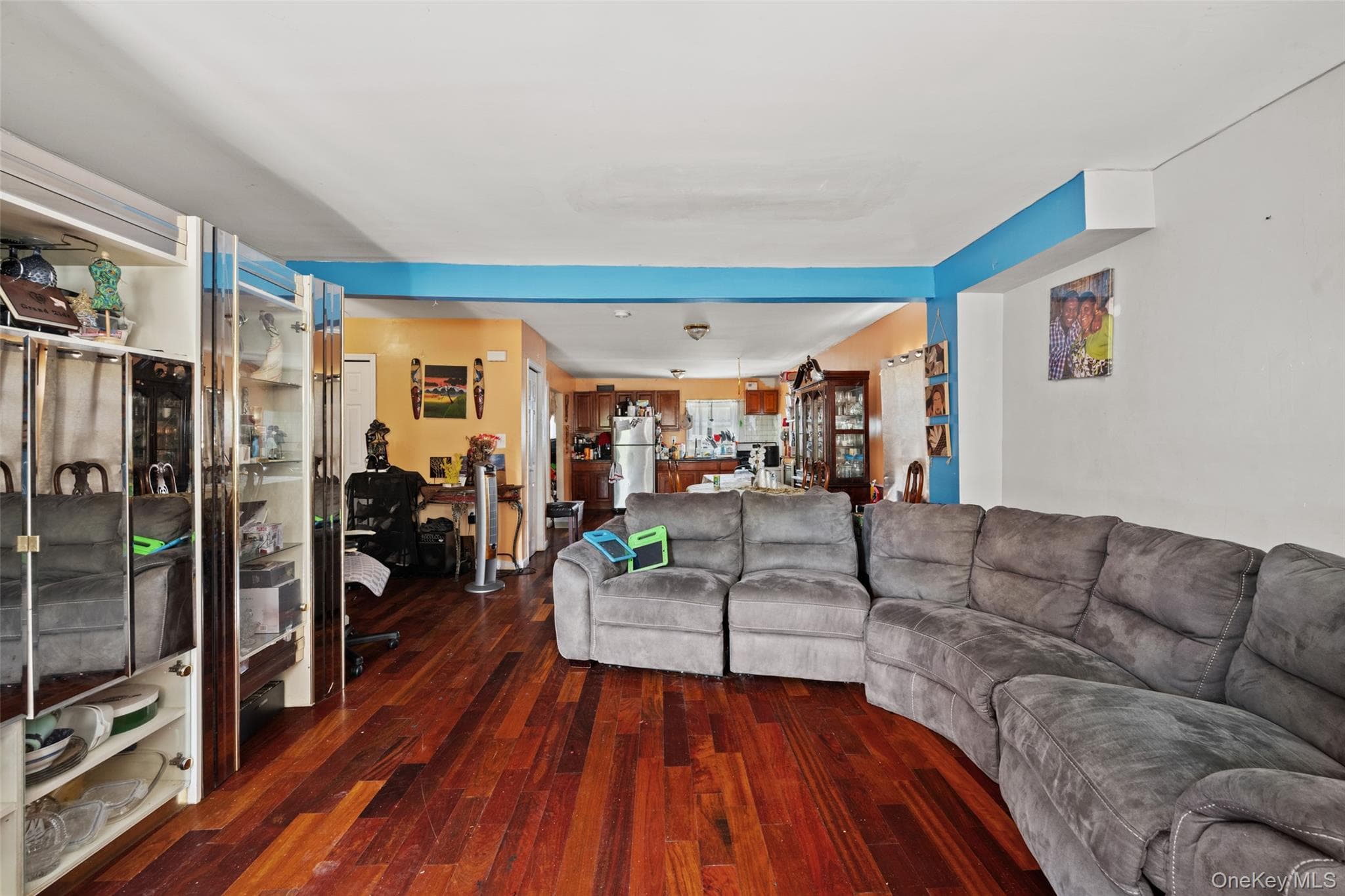 825 E 224th Street Unit: 2 thumbnail 3