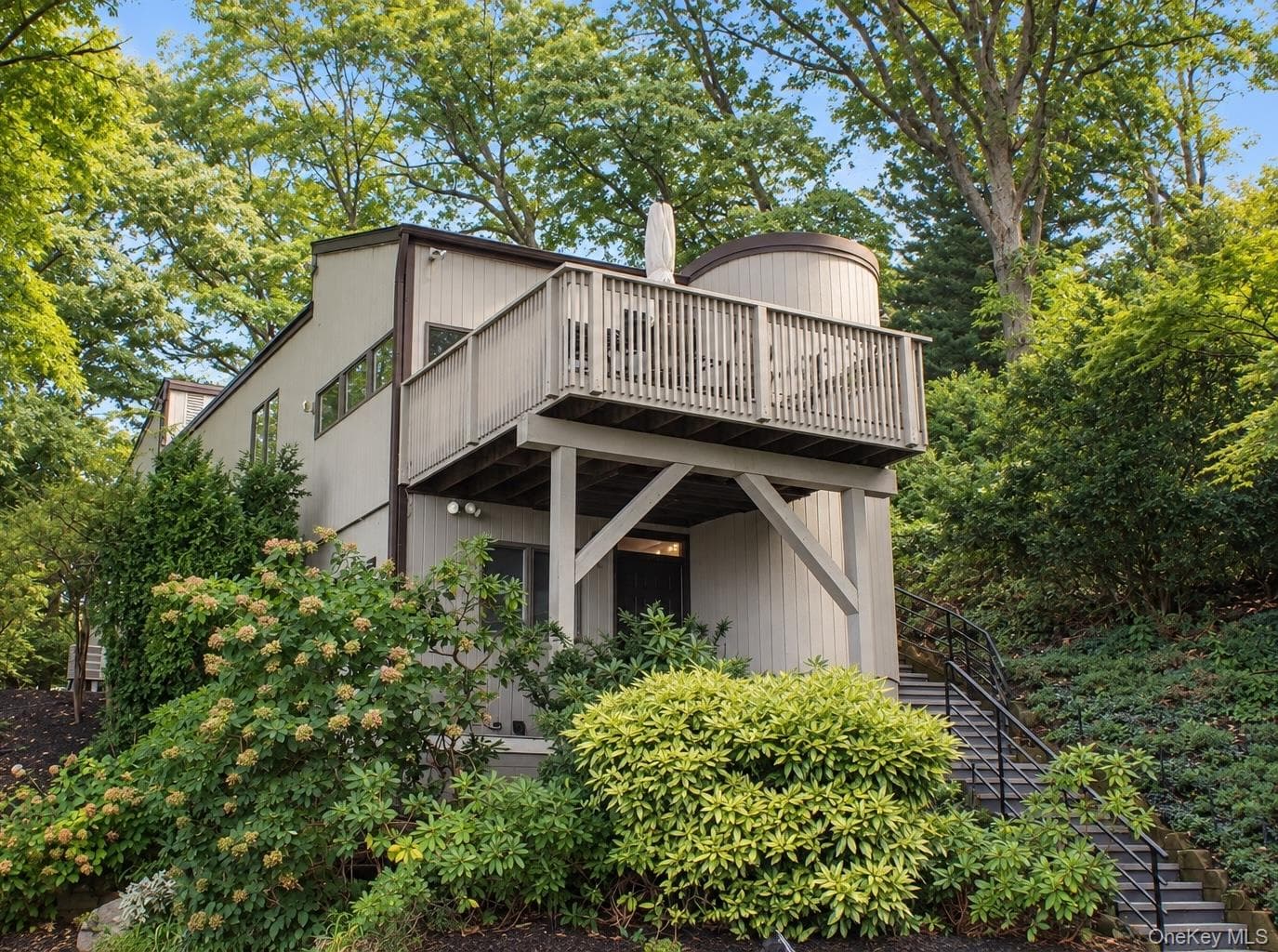 732 Sound View Road, Mill Neck