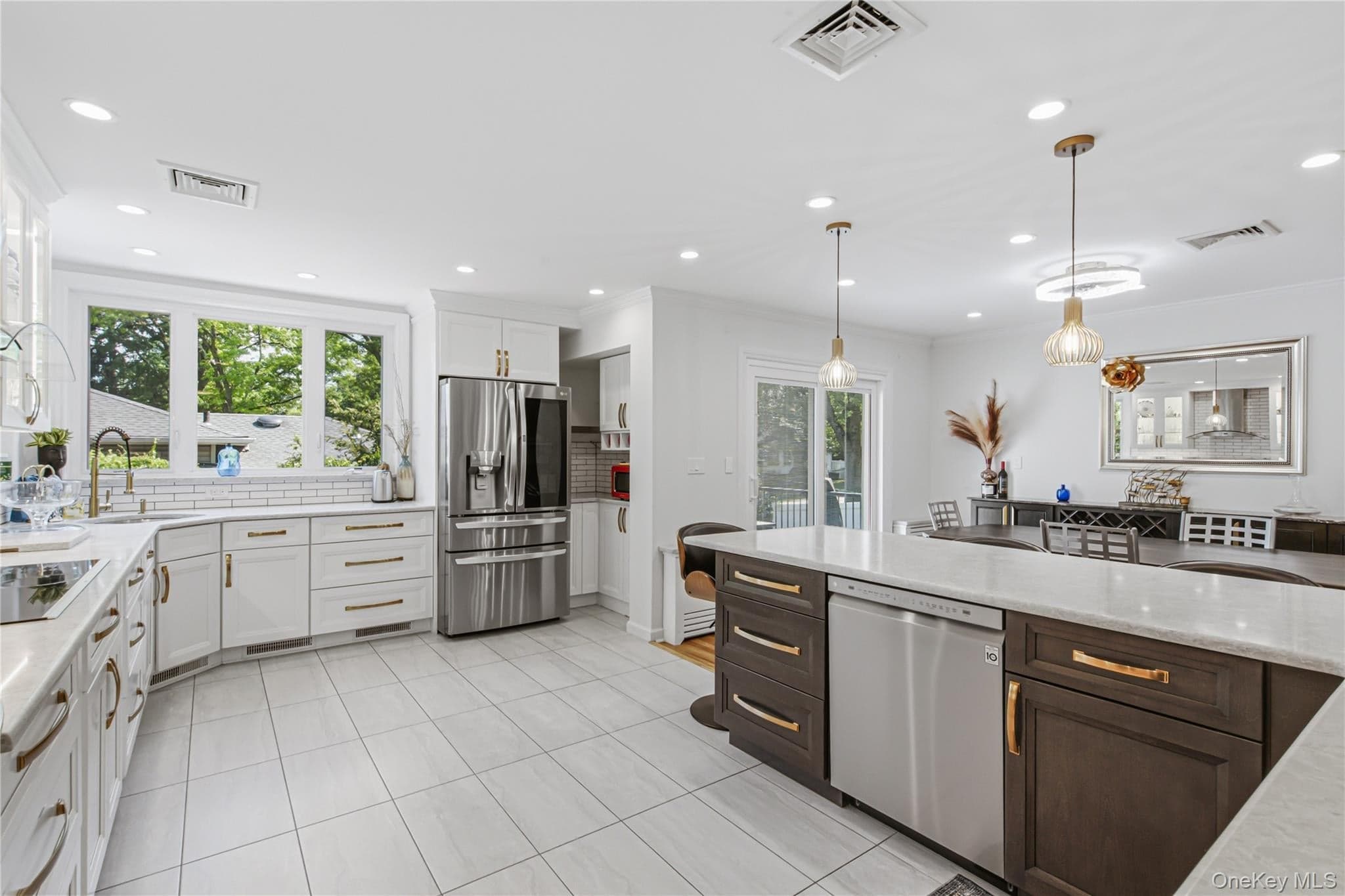 186 N Stratford thumbnail 11